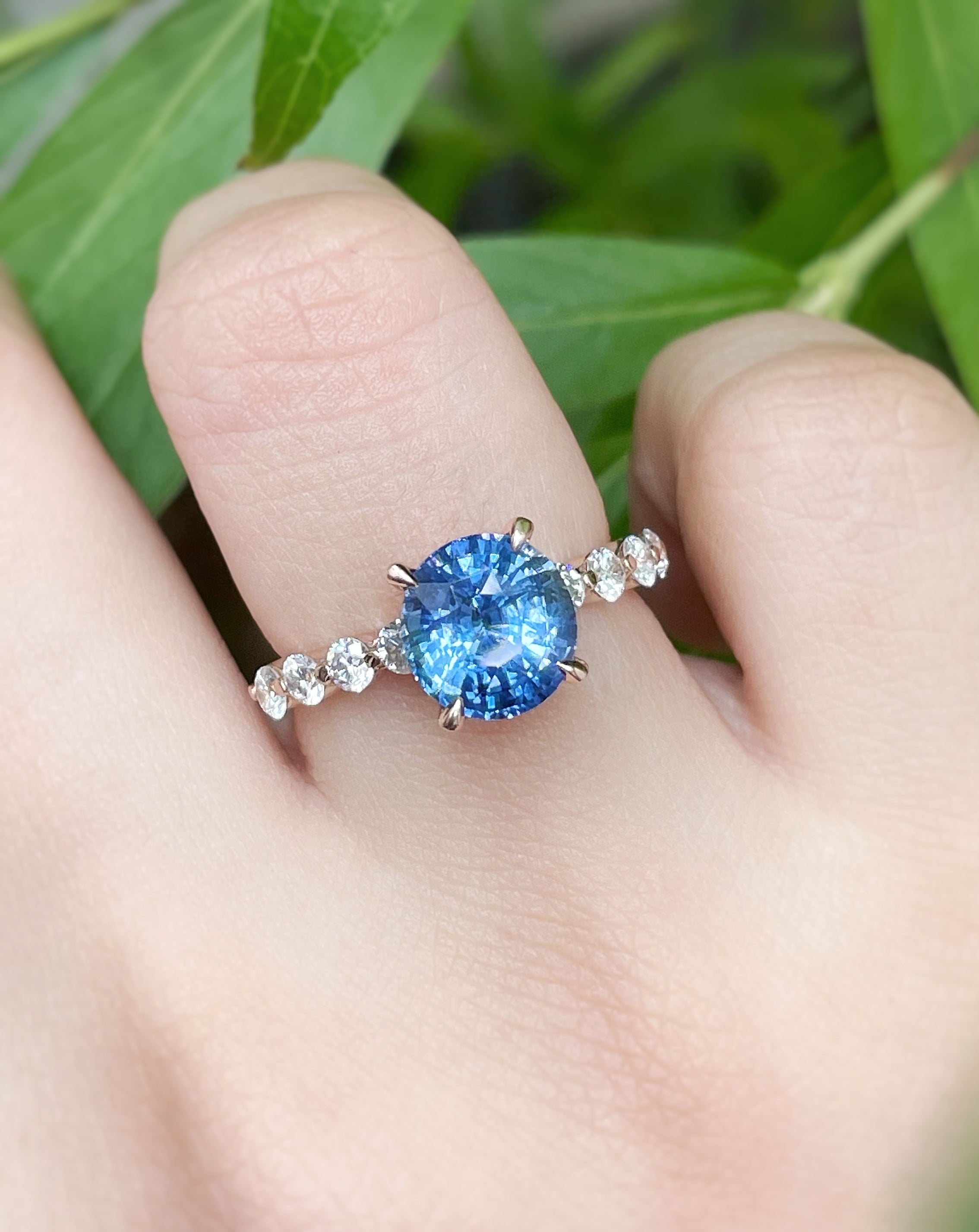 Cleaning a blue sapphire ring with soft brush