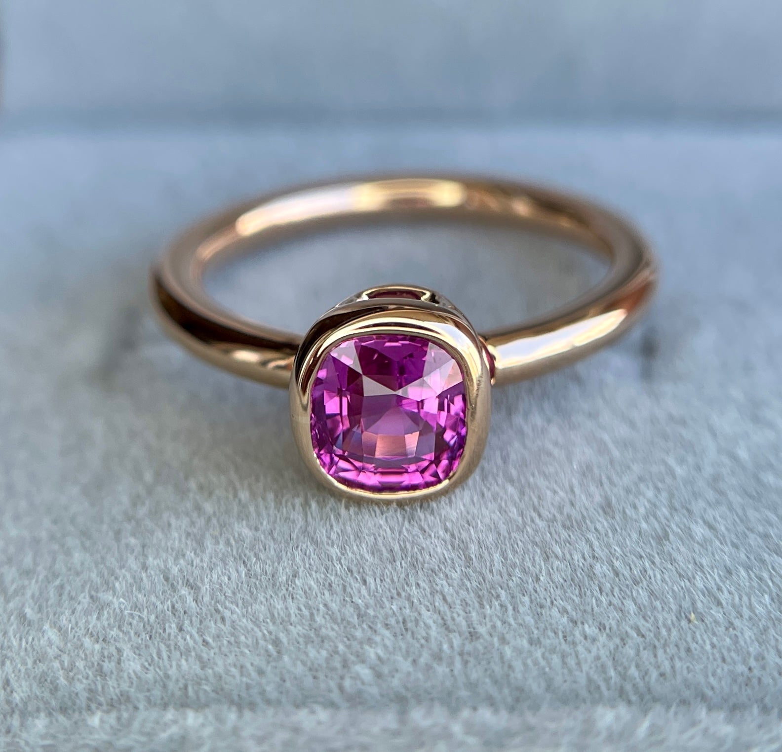 How to Choose a Pink Sapphire Engagement Ring