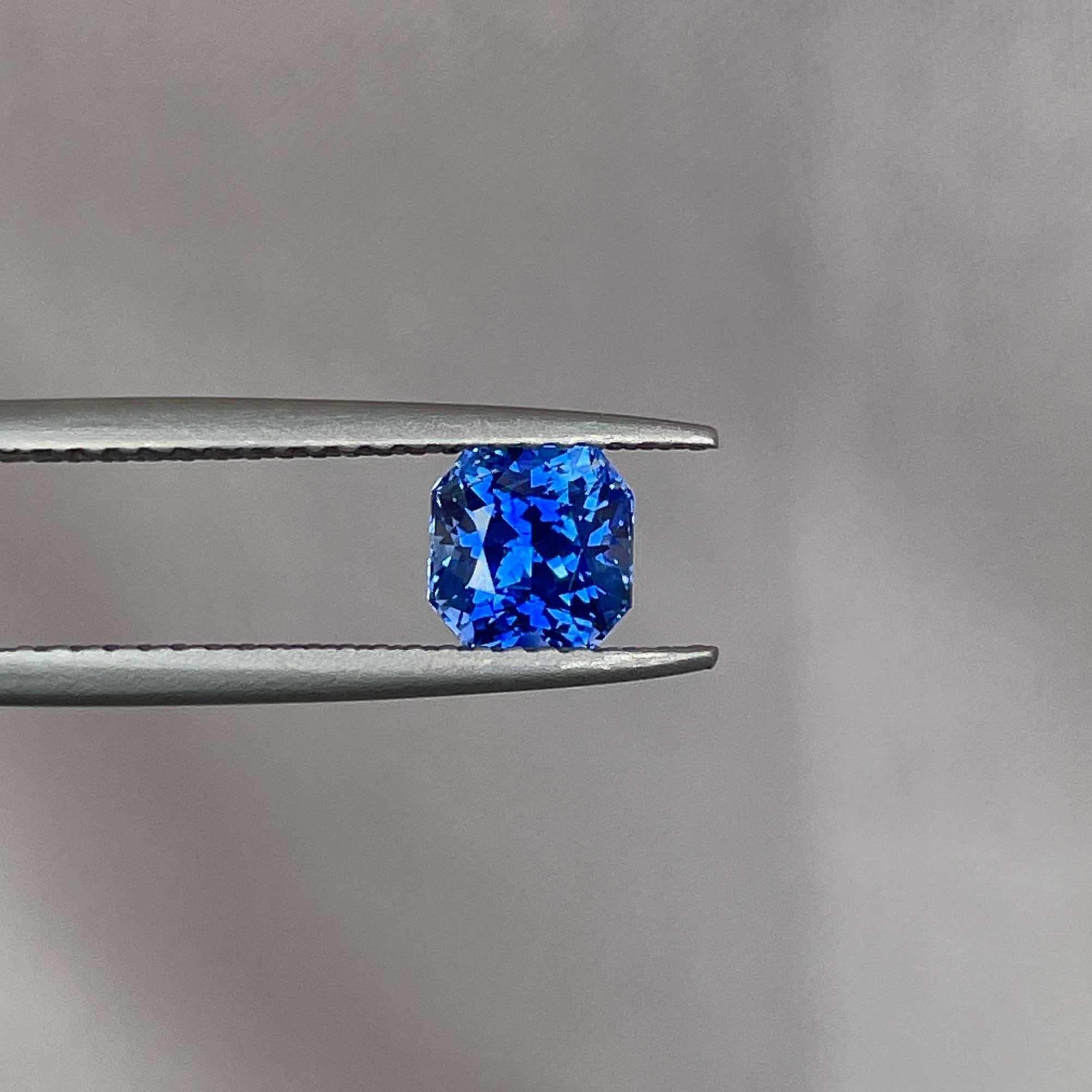 Royal blue sapphire pendant for women