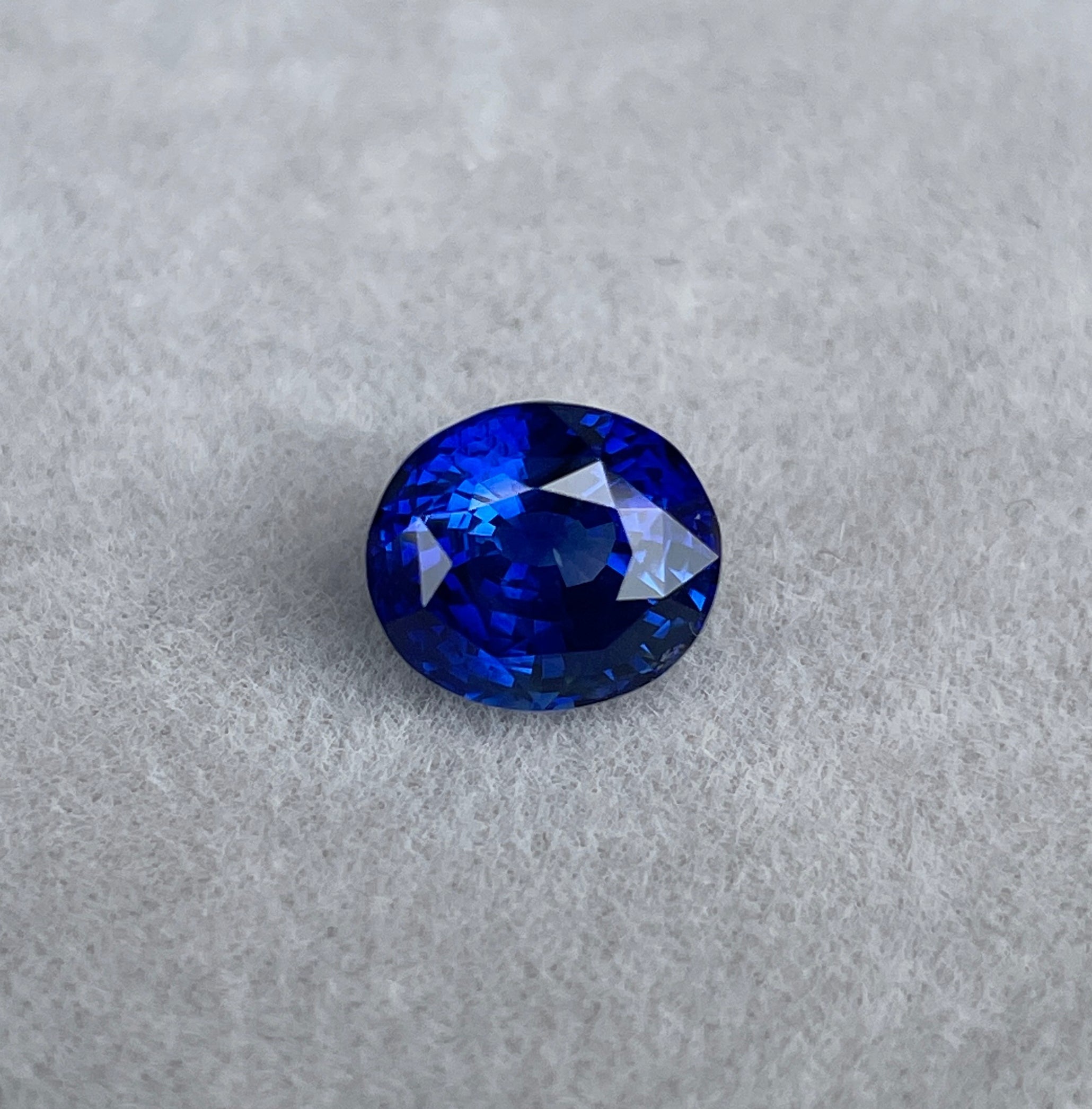 Natural royal blue sapphire ring in white gold