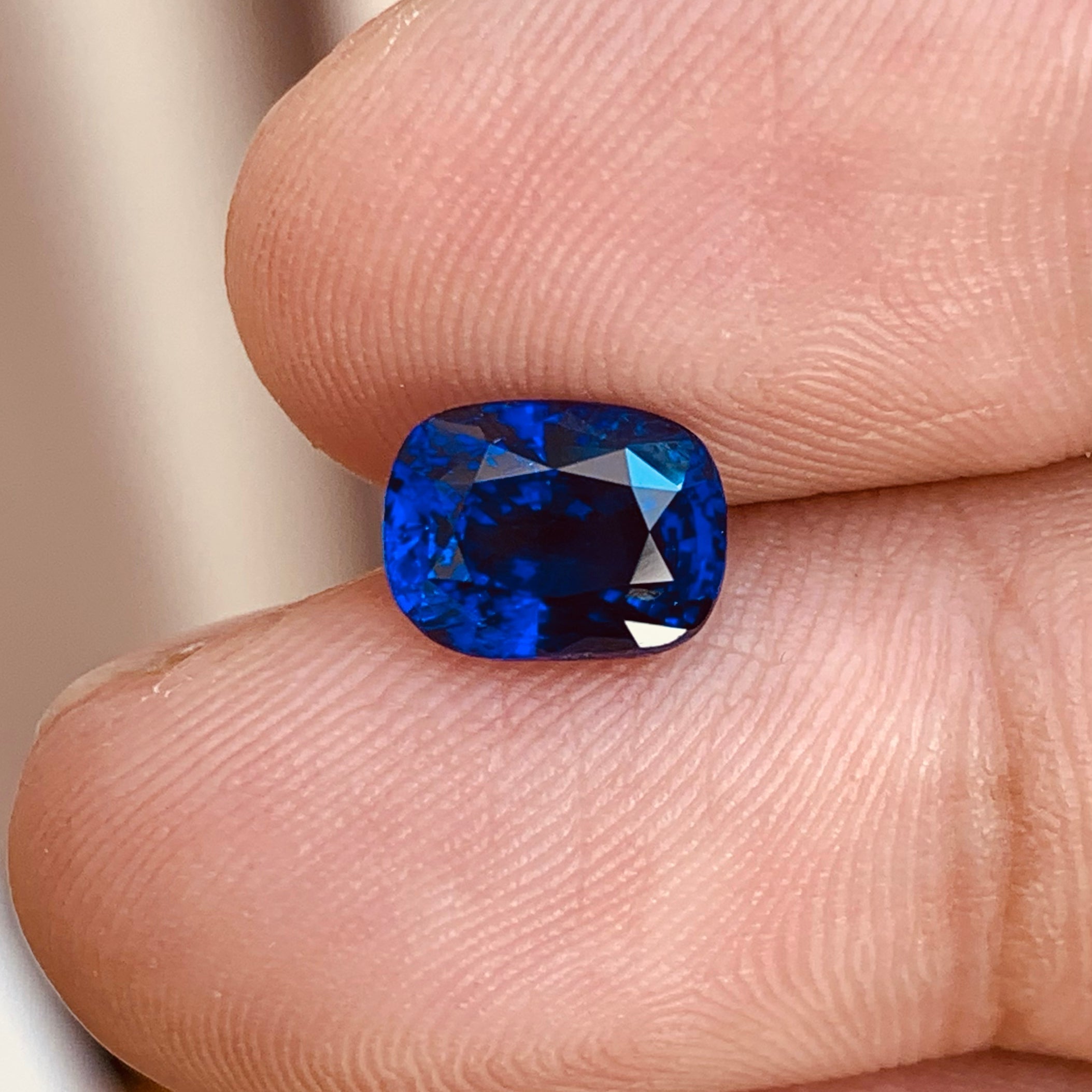royal blue ceylon sapphire