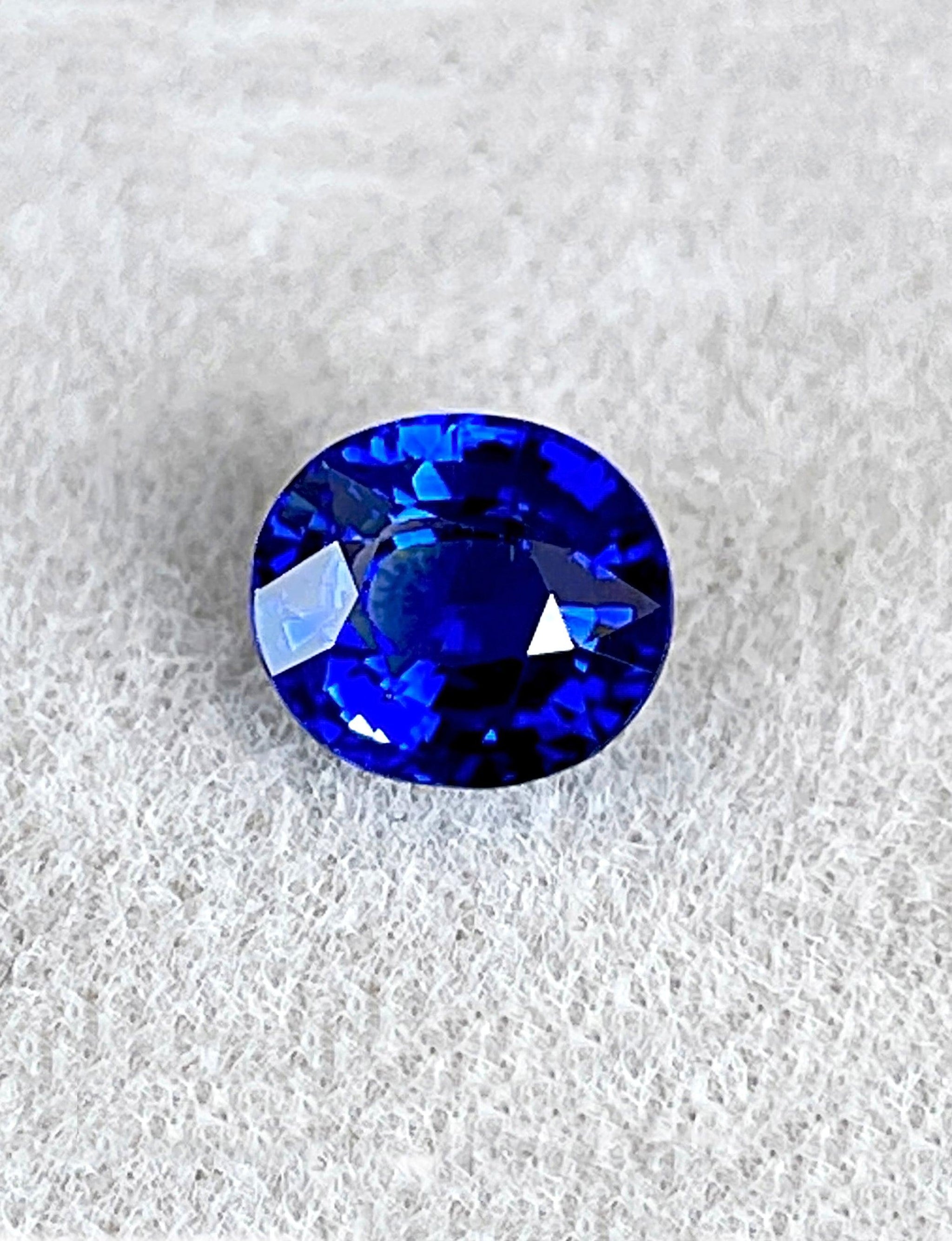 5.70 CT SAPHIR Naturel Bleu sans Défaut Coupe Ovale Certifié Ample Gemme + EUR 34,61 - FR