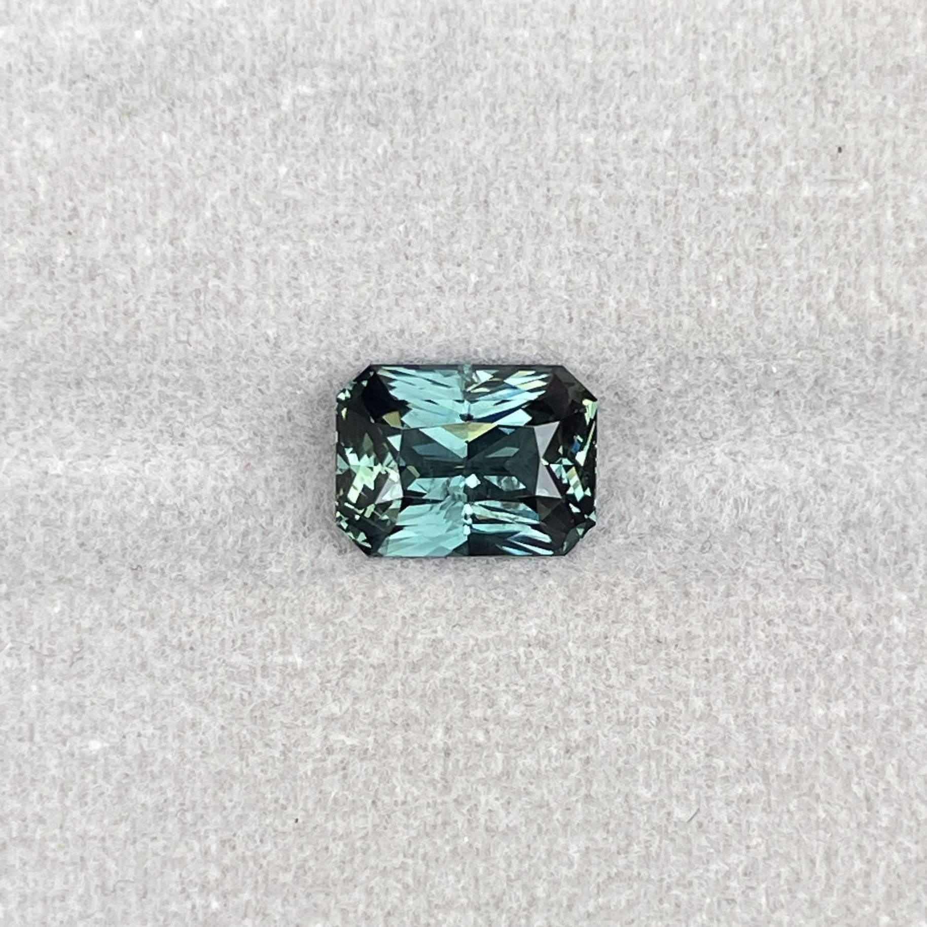 teal sapphire natural unheated, loose teal green sapphire gemstone Sri Lanka