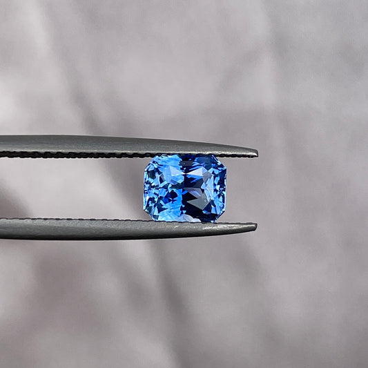 Natural Blue sapphire Radiant cut, Freedom Blue sapphire 1.25 crt, Stone for Engagement Ring, Faceted Gemstone