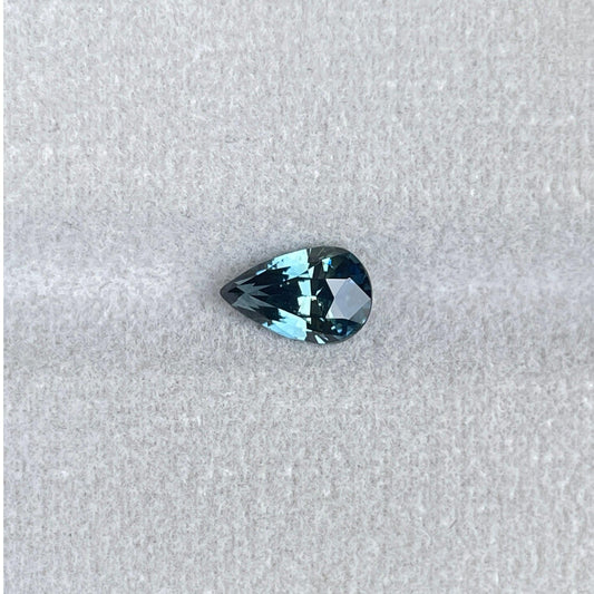 1.43 crt teal Sapphire/ Custom Engagement Ring/ Pear cut Sapphire/ hand made ring/ Jewellery Supplies/ earth mined/ Multi Colour Sapphire