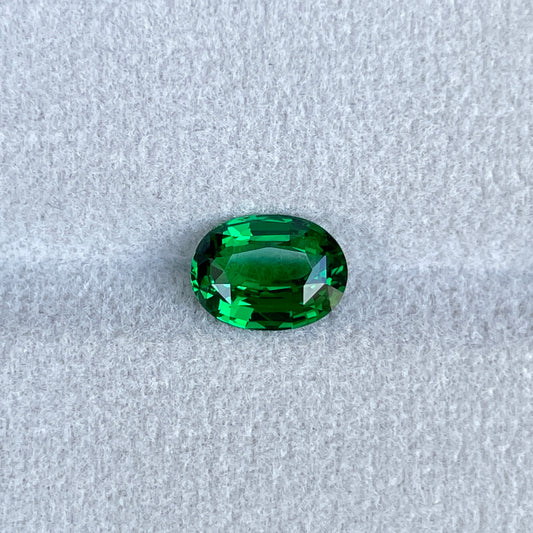 Natural beautiful tsavorite oval weight 2.08 cts size 9.1 x 6.9 mm with very beautiful lustre with high quality cutting and polished