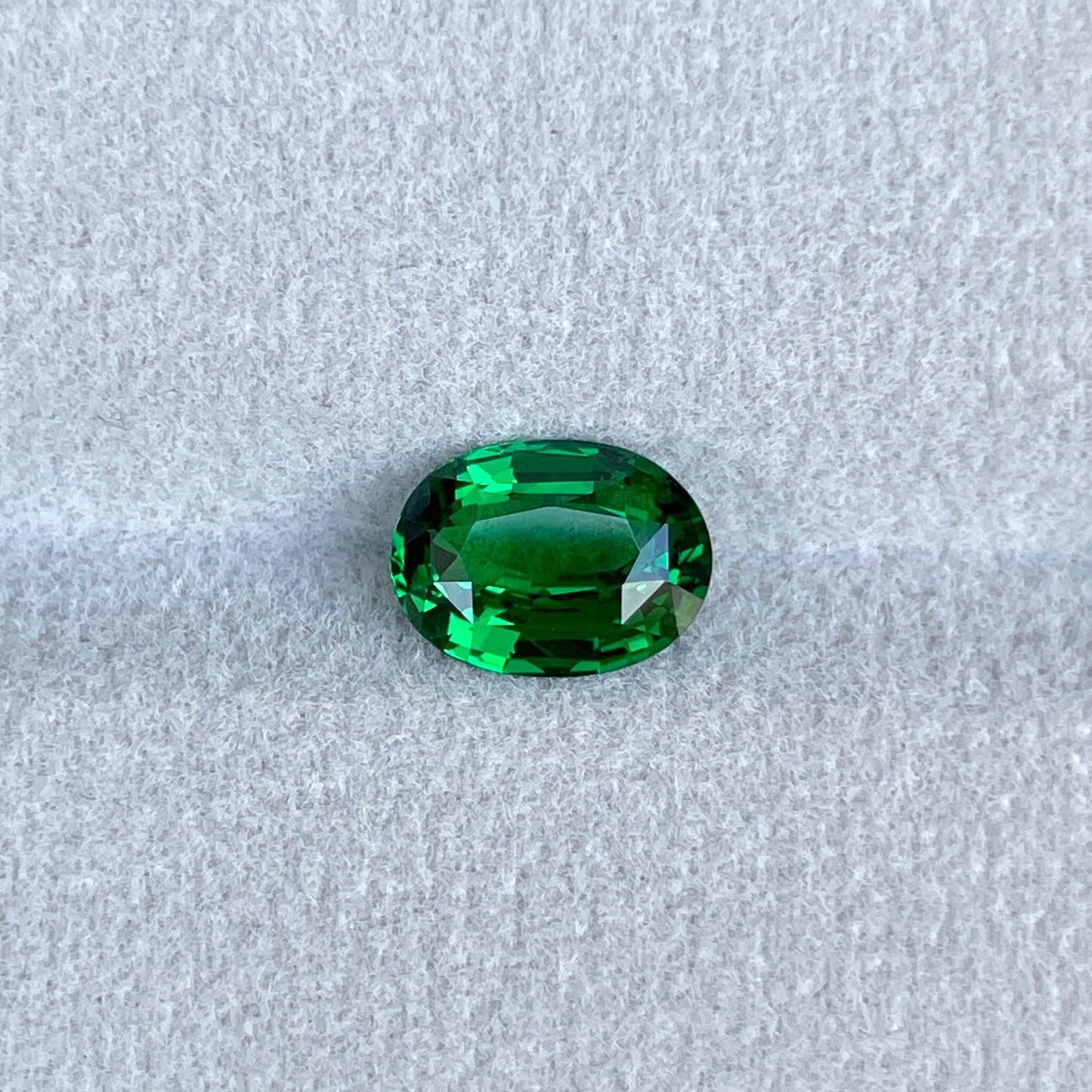 Natural beautiful tsavorite oval weight 2.08 cts size 9.1 x 6.9 mm with very beautiful lustre with high quality cutting and polished