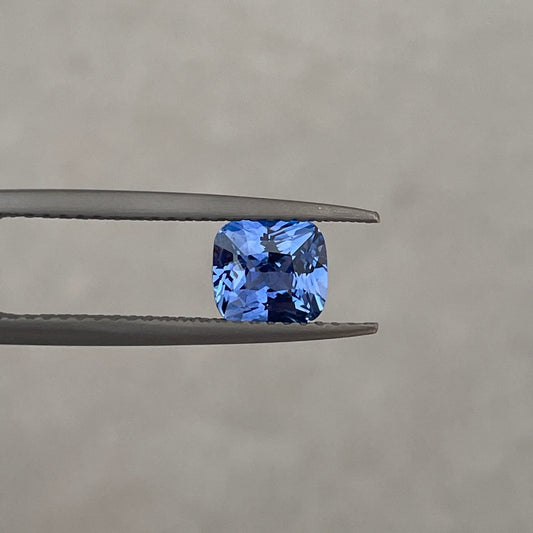 AAA 5x6 MM Ceylon Blue Sapphire Loose Cushion Gemstone Sapphire Jewelry Making. Twitter Blue sapphire 1.07 crt