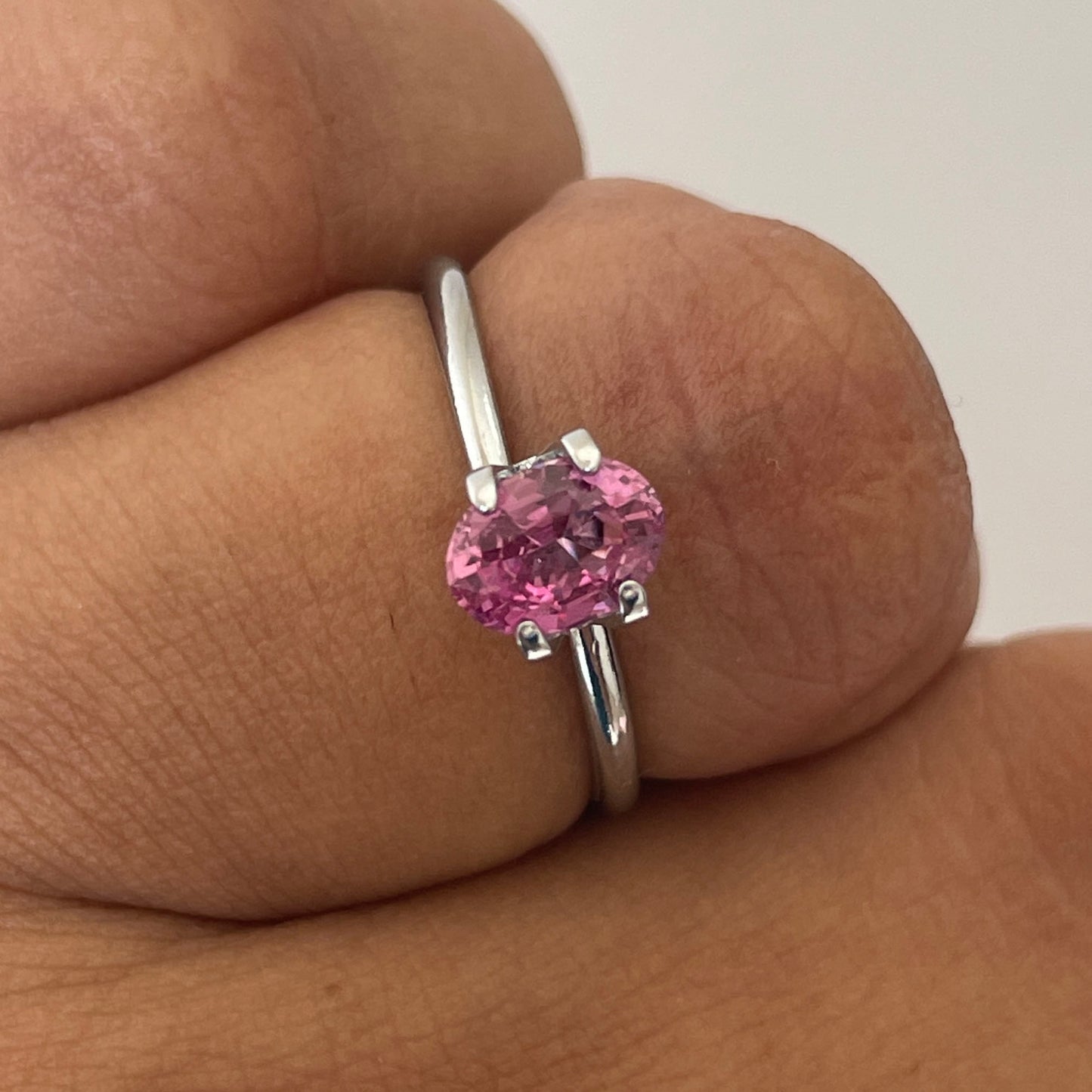 1.08 crt, Natural Flamingo Pink Sapphire, Ceylon Pink Sapphire Loose Oval Gemstone, Jewelry & Ring Making