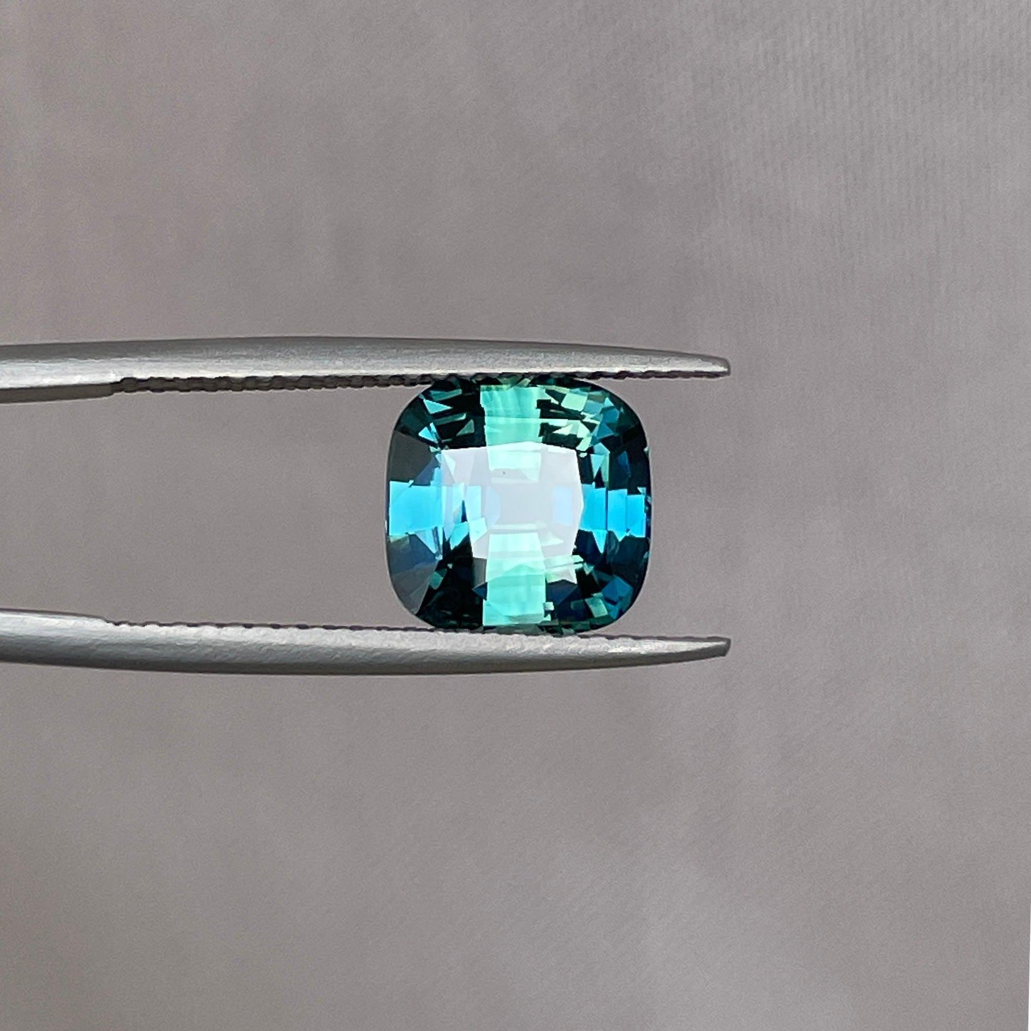 Peacock Sapphire 3.67ct / Blue Green Sapphire / Engagement Rings / Cushion-shaped sapphire / Teal Sapphire Ring