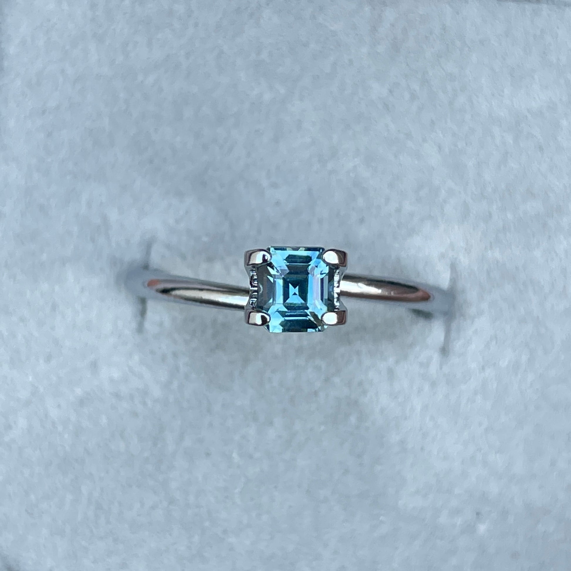 Neon Blue Sapphire Ring