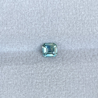 Natural Unheated Bi-Color Sapphire 0.57 carats - NASHGEMS