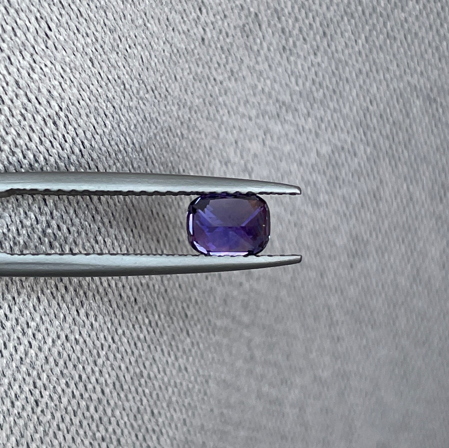 AAA Color change Ceylon violet Sapphire Loose cushion Cut Gemstone, Fine Quality violet Sapphire Ring And Jewelry Making Gemstone 1.02 Ct