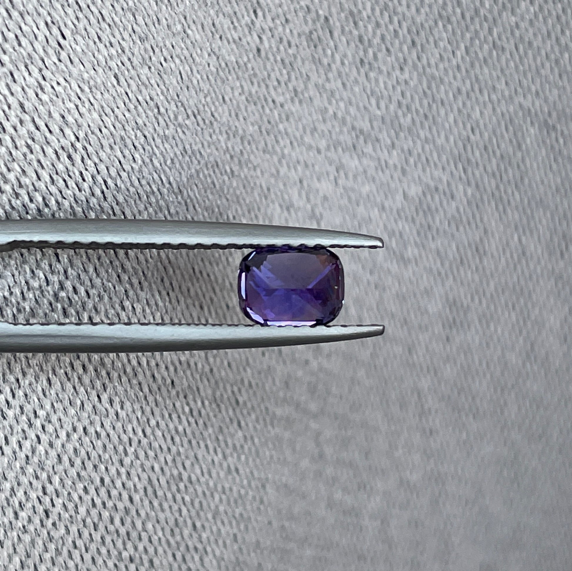 AAA Color change Ceylon violet Sapphire Loose cushion Cut Gemstone, Fine Quality violet Sapphire Ring And Jewelry Making Gemstone 1.02 Ct