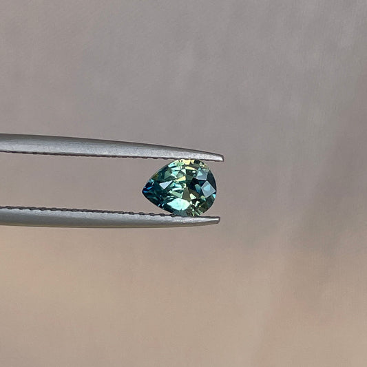 Bicolor Sapphire 0.83 ct / Pear Parti Sapphire / Engagement Ring - Teal Sapphire / Multi Color Sapphire / Unheated