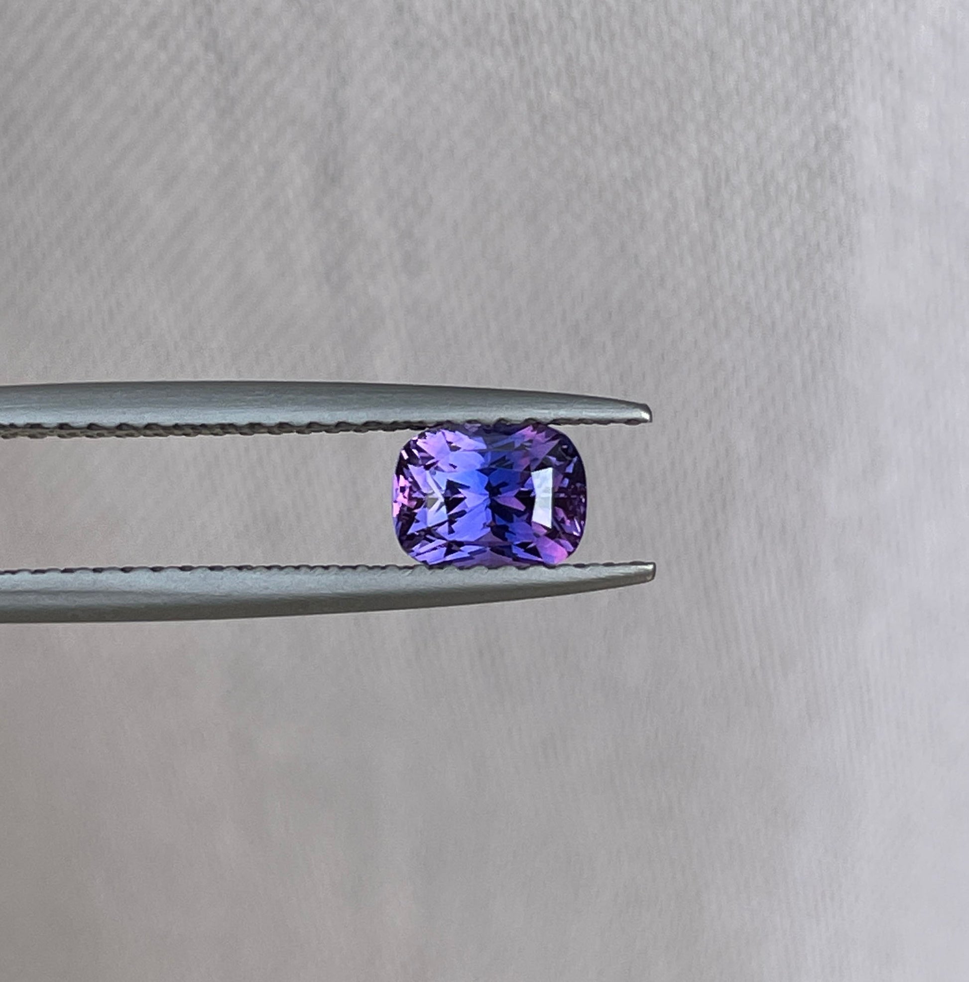 AAA Color change Ceylon violet Sapphire Loose cushion Cut Gemstone, Fine Quality violet Sapphire Ring And Jewelry Making Gemstone 1.02 Ct - NASHGEMS