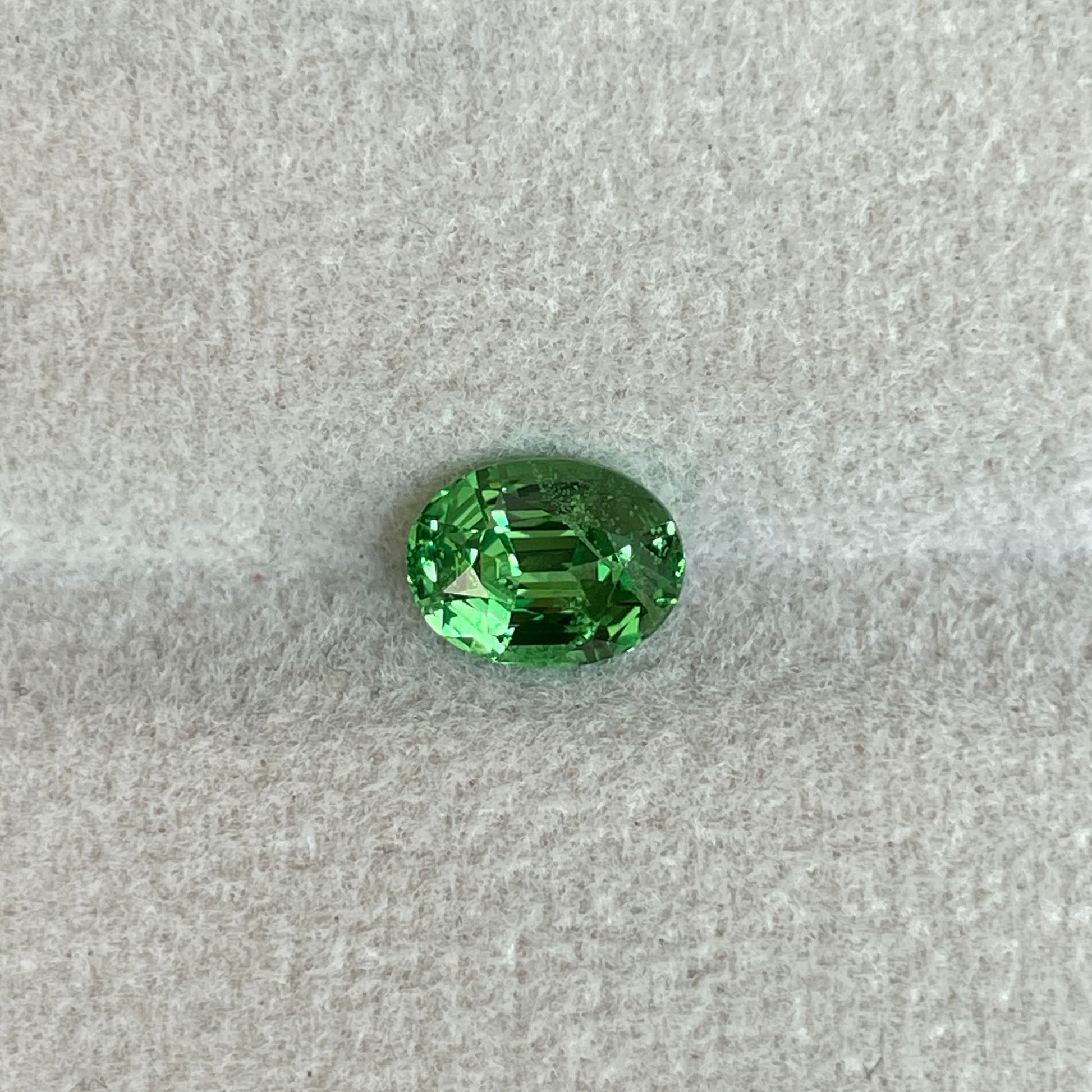1.14 crt, faceted Natural Green Tsavorite Garnet from Tanzania, Emerald Alternative