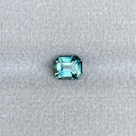 1.09 Carat, Mermaid sapphire, heated, Emerald