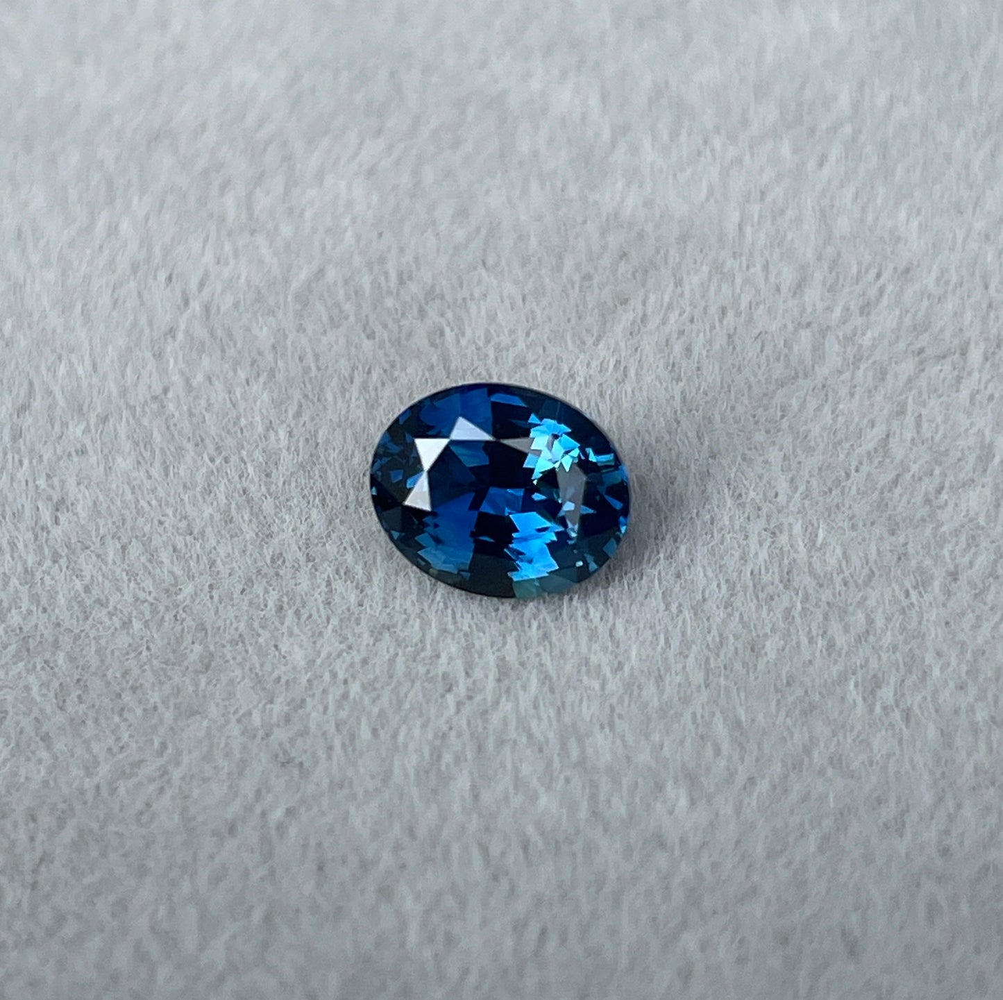 AAA Color Ceylon Blue Sapphire Loose Oval Cut Gemstone, Fine Quality Blue Sapphire Ring And Jewelry Making Gemstone 1.25 Ct