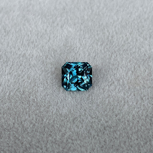 Blue Green Teal Sapphire 