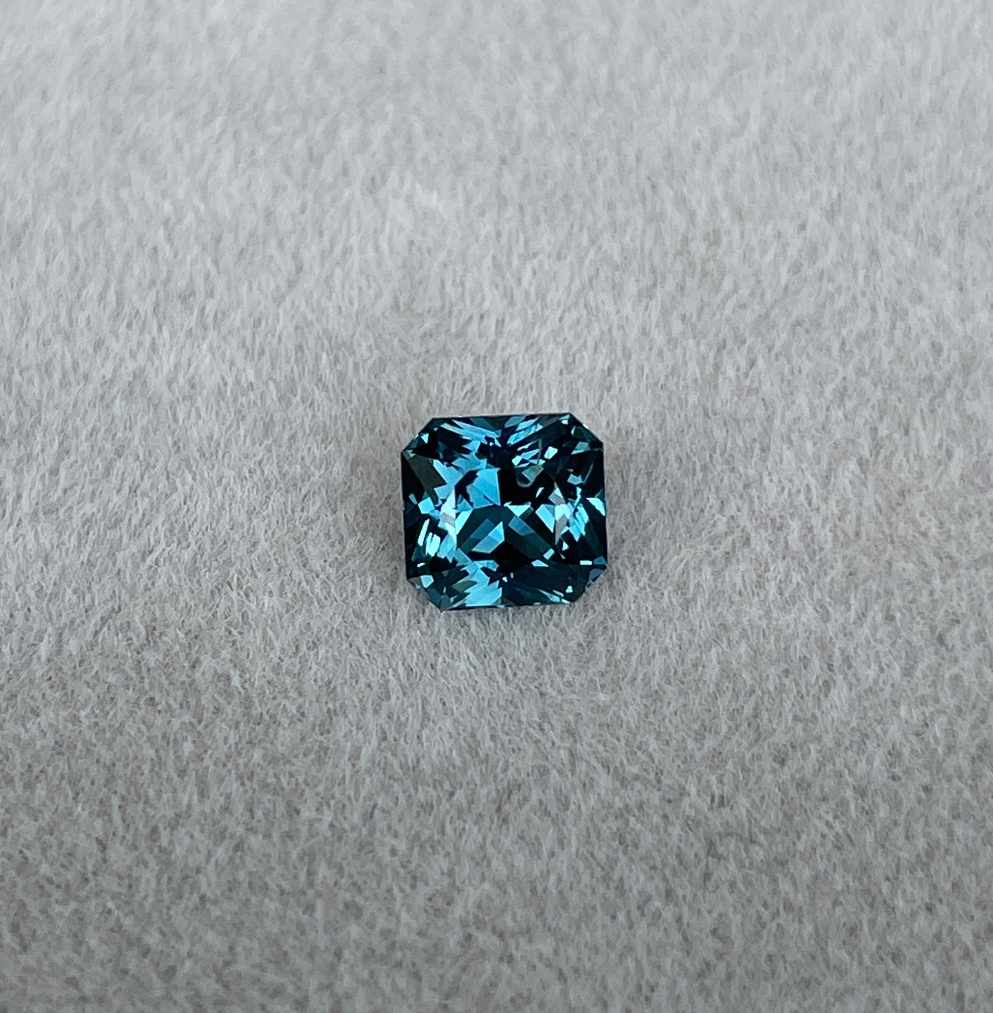 Blue Green Teal Sapphire 