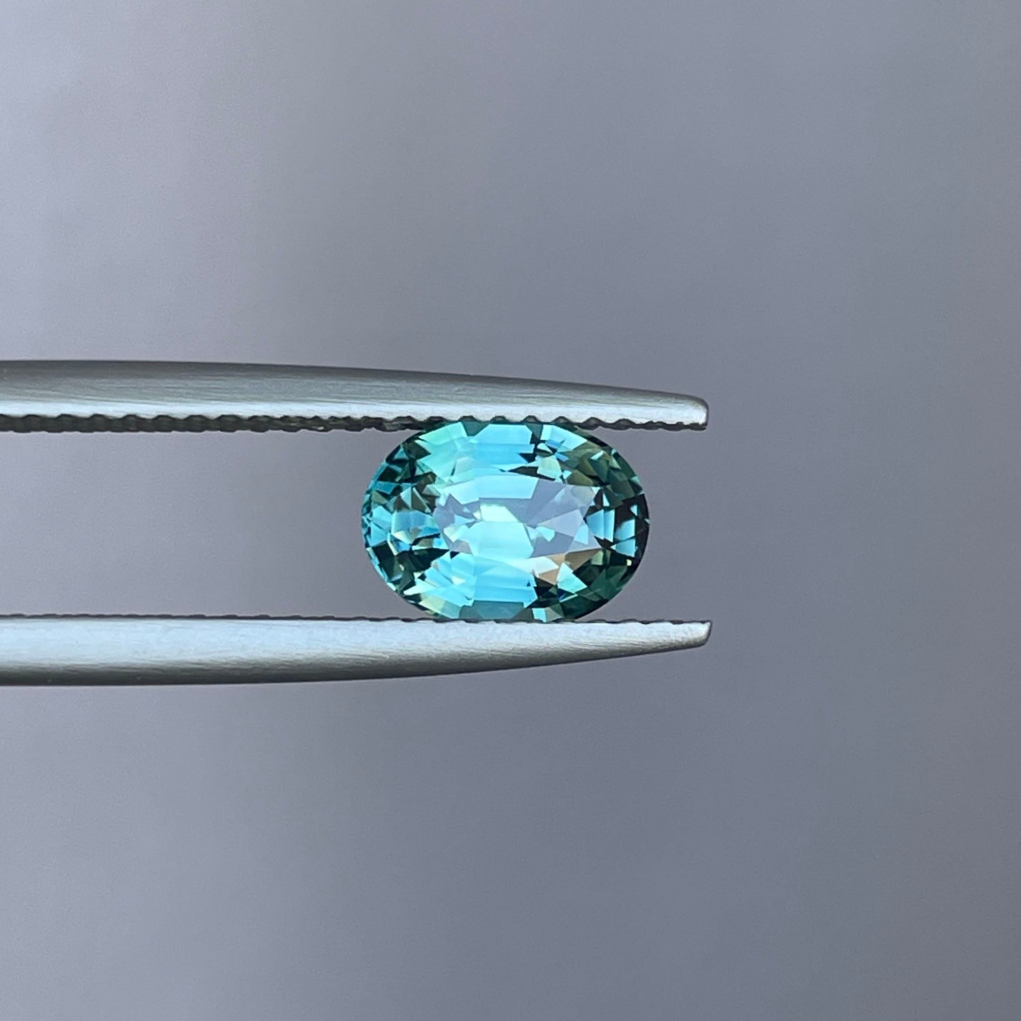 NATURAL BLUE GREEN OVAL SAPPHIRE 1.71