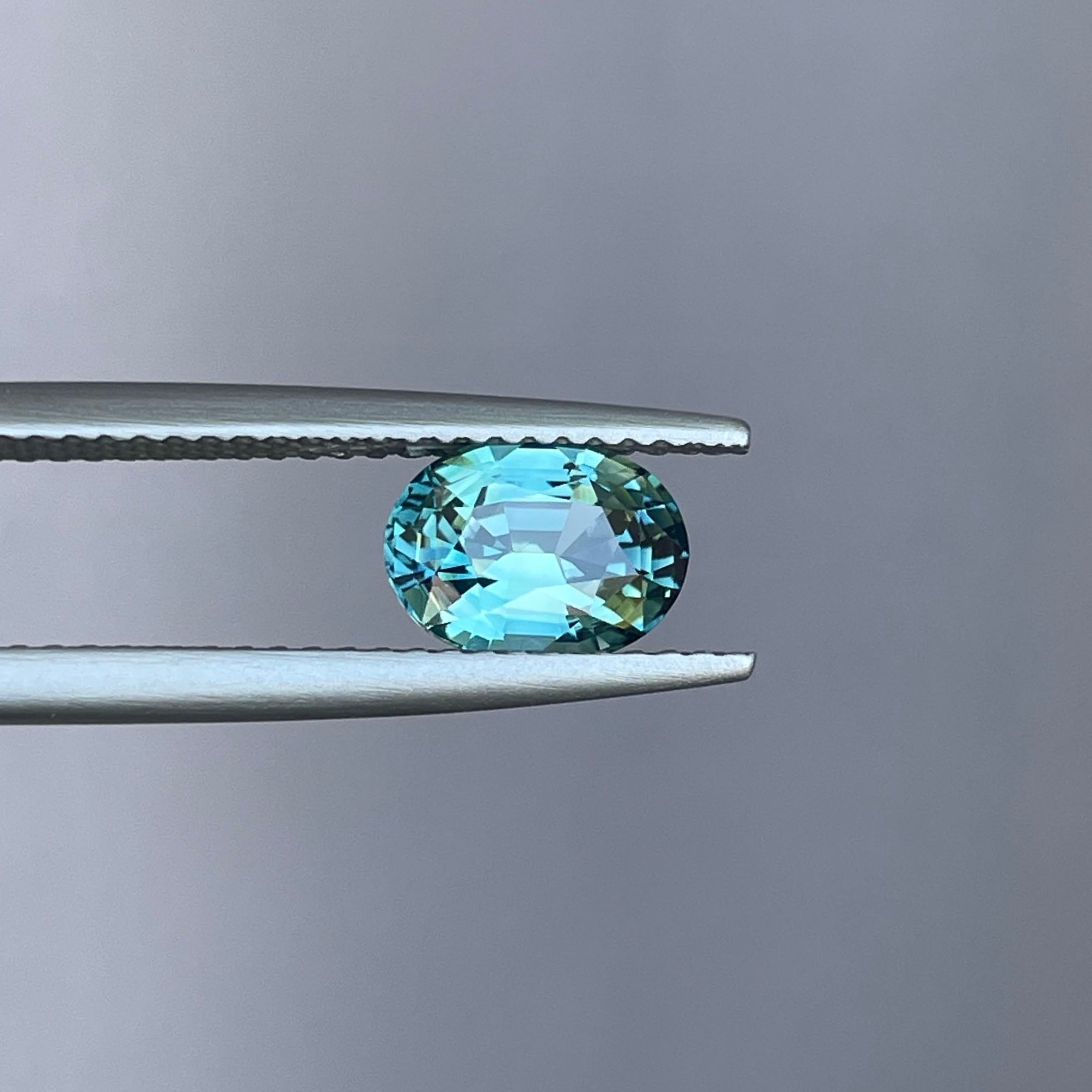NATURAL BLUE GREEN OVAL SAPPHIRE 1.71