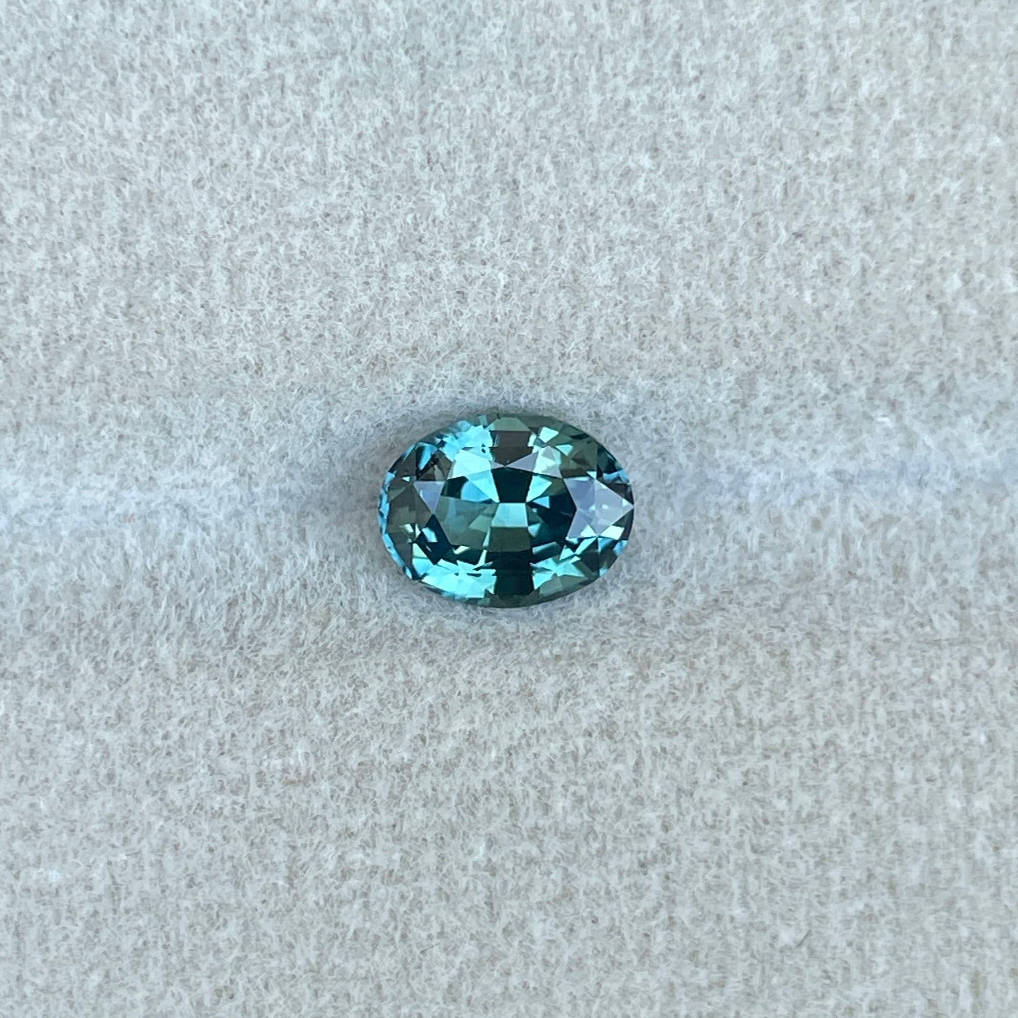 NATURAL BLUE GREEN SAPPHIRE OVAL 1.32