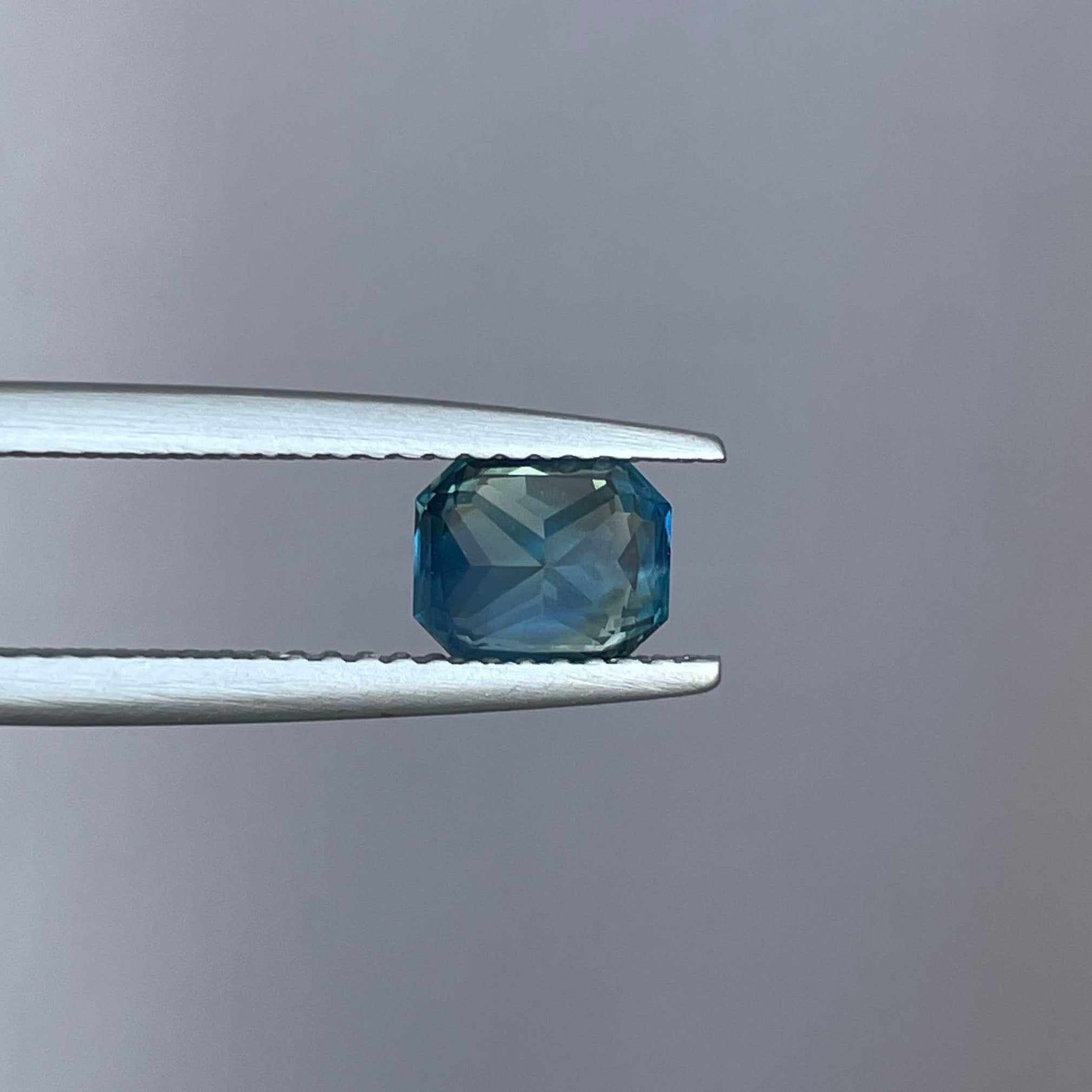 NATURAL BLUE GREEN SAPPHIRE RADIANT 1.28