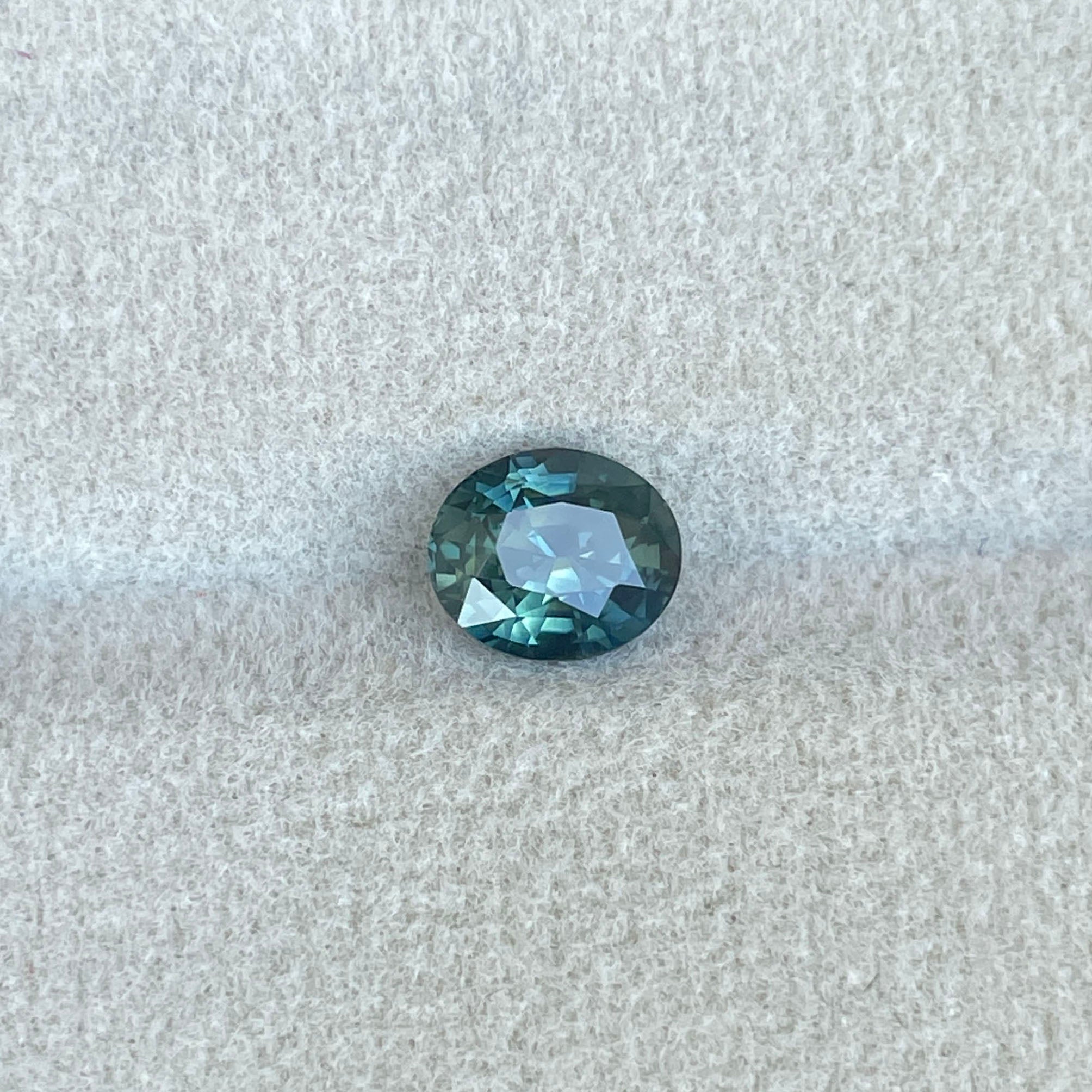 NATURAL GREEN SAPPHIRE OVAL 1.75