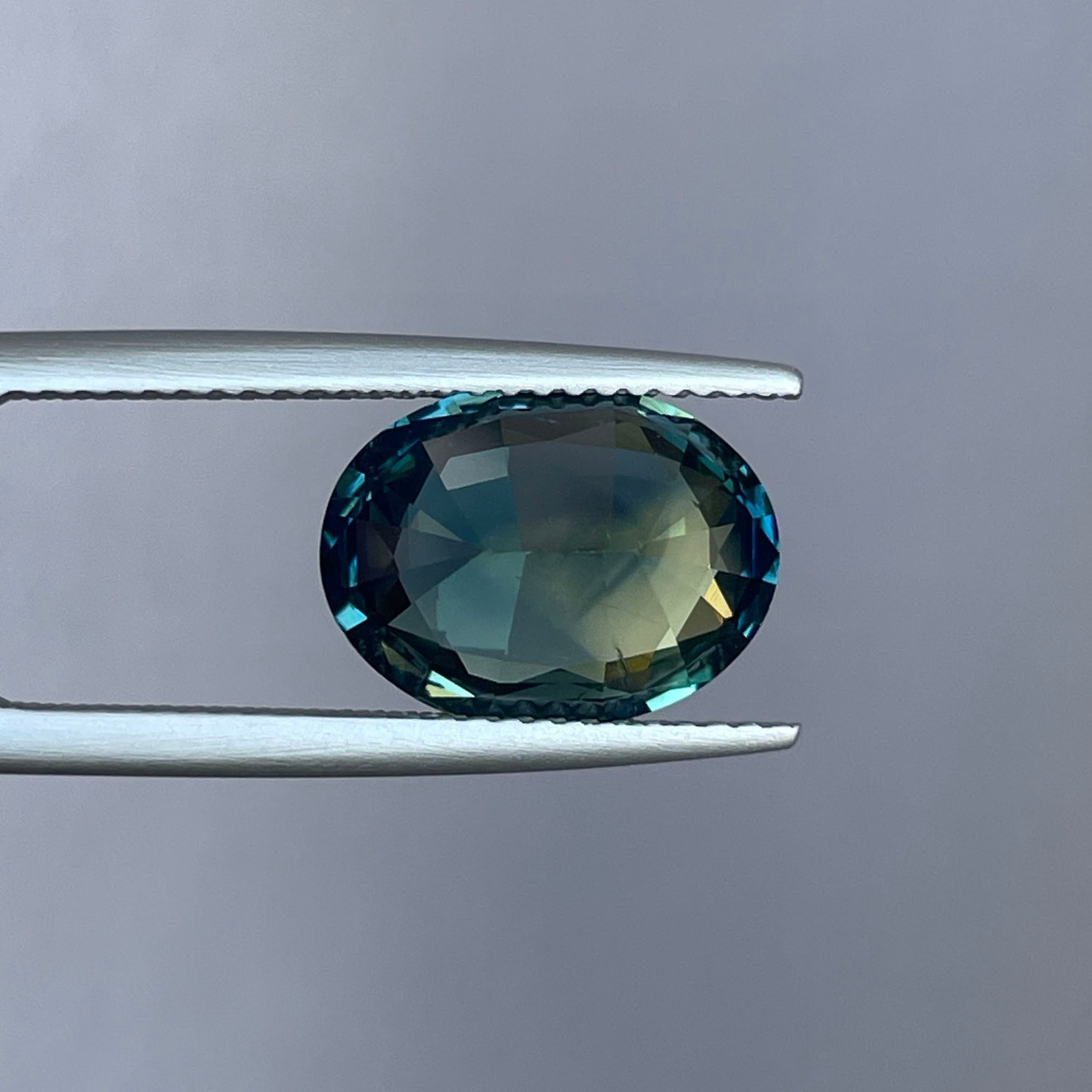 NATURAL PARTI SAPPHIRE TEAL OVAL 5.36