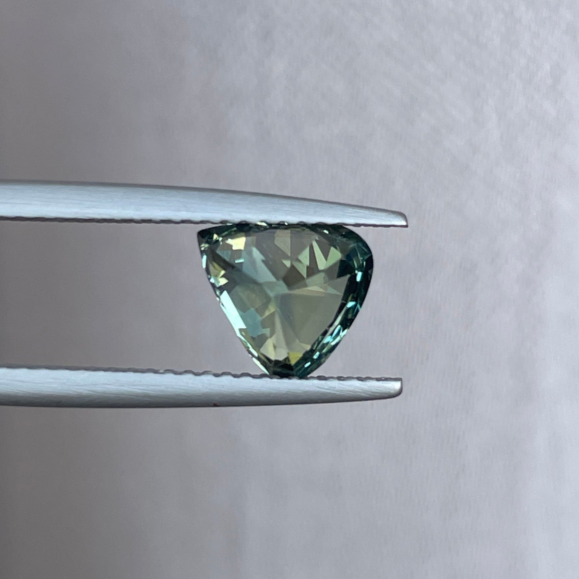 NATURAL PARTI TEAL TRIANGLE SAPPHIRE 2.20