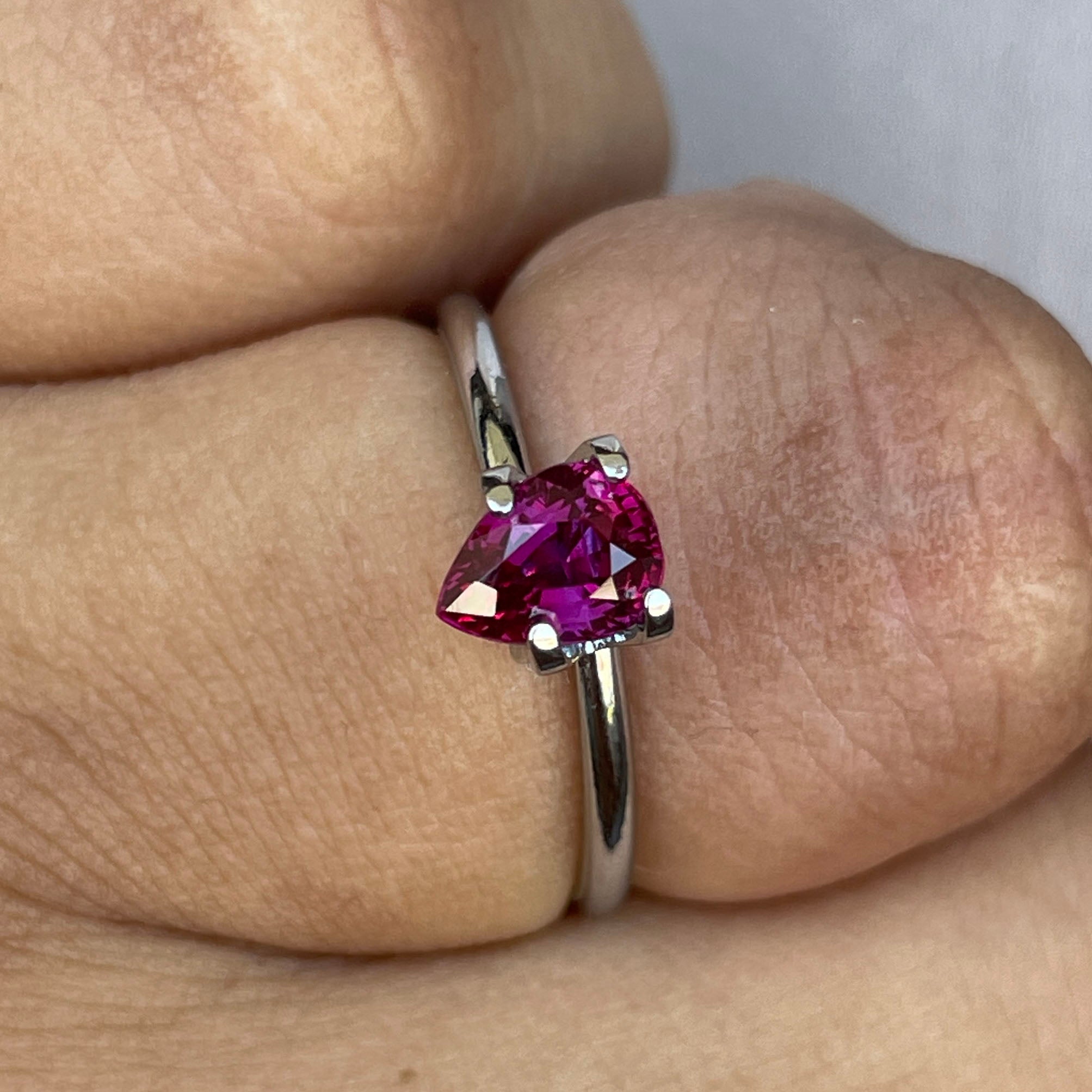 NATURAL RUBY PEAR CUT GEMSTONE 1.05