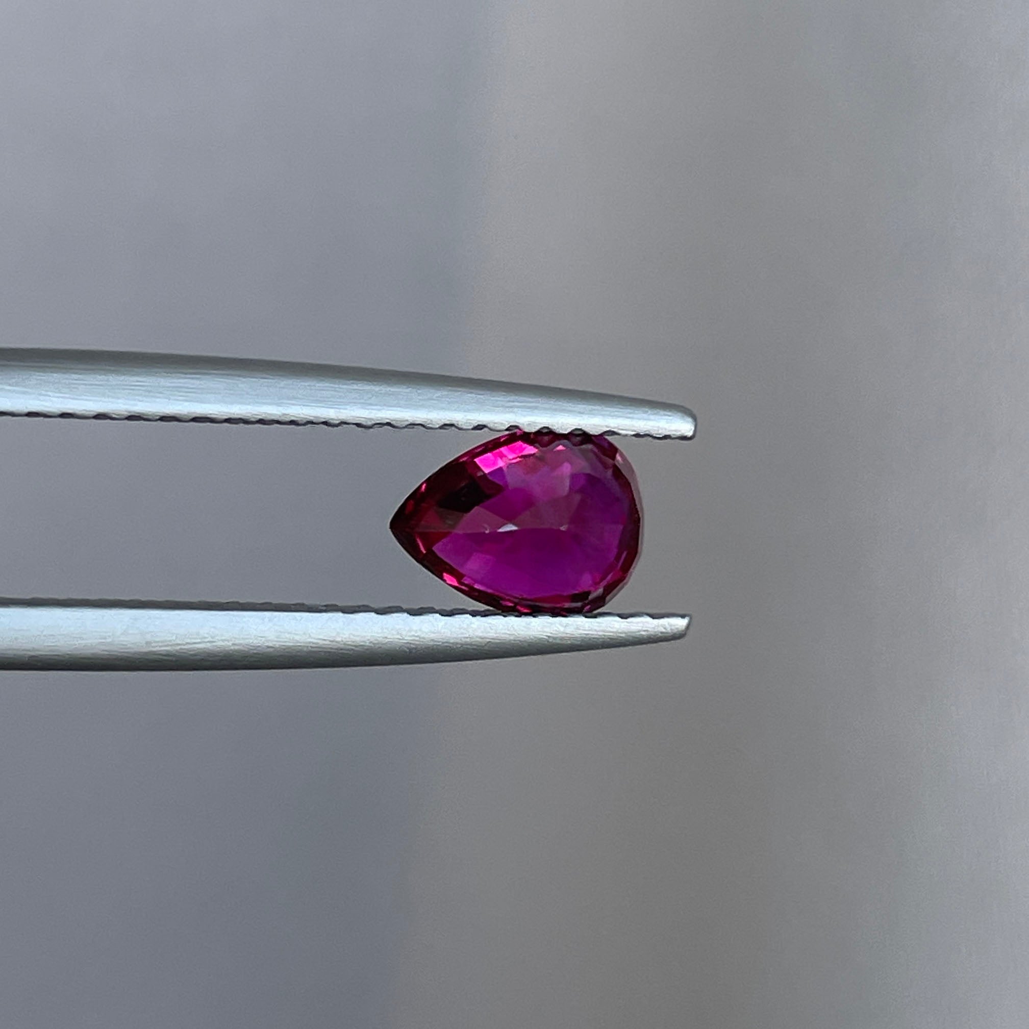 NATURAL RUBY PEAR CUT GEMSTONE 1.05