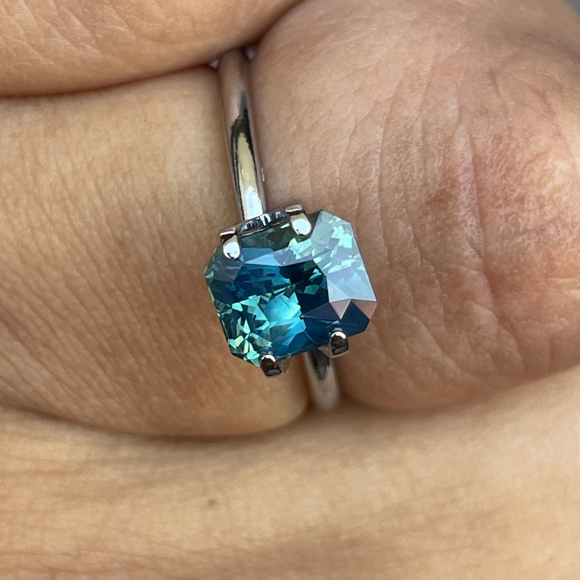 NATURAL TEAL BLUE GREEN 2.11
