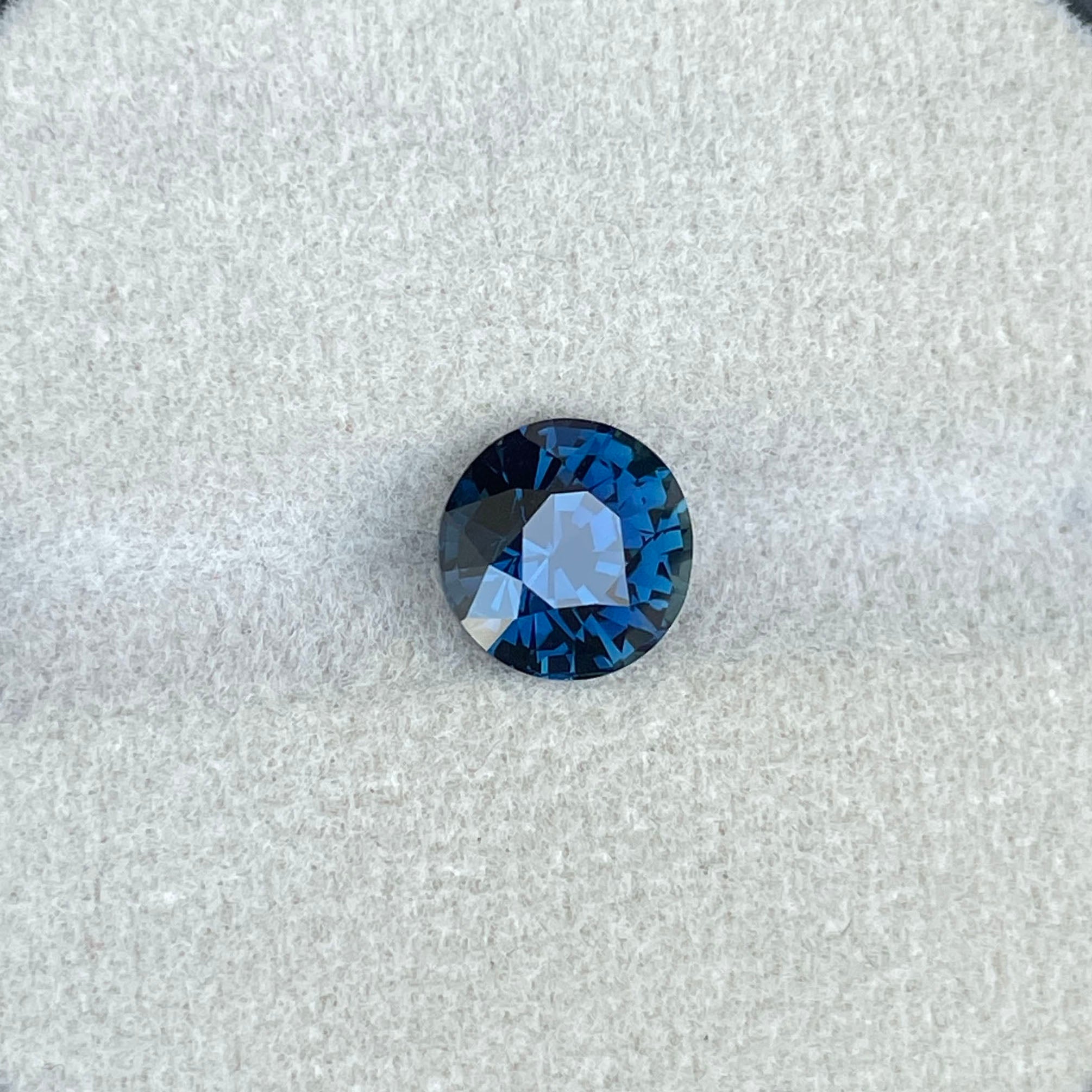 NATURAL TEAL BLUE GREEN ROUND SAPPHIRE 3.06