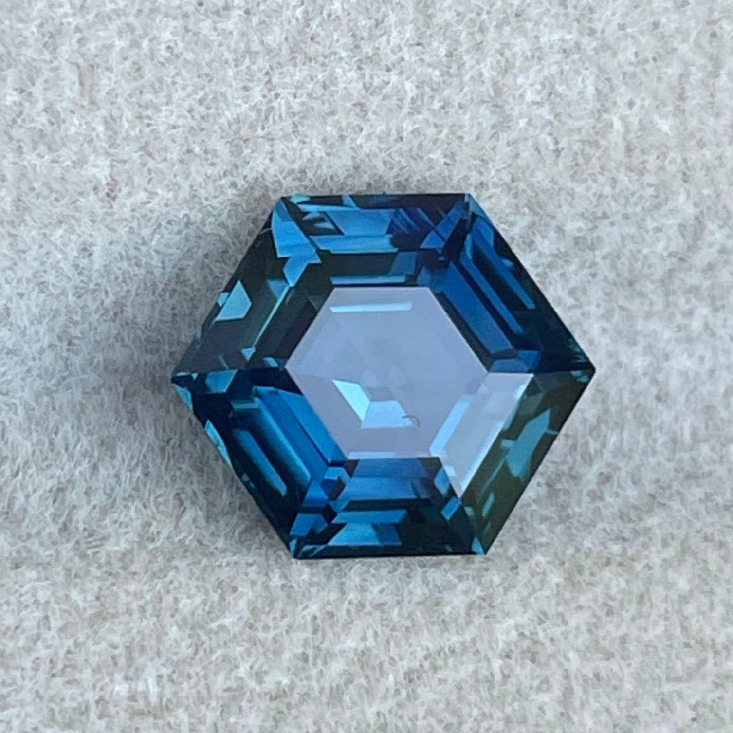 Natural teal blue green sapphire loose gemstone, hexagon cut, 3.09 carats, untreated, ideal for custom rings or pendants.