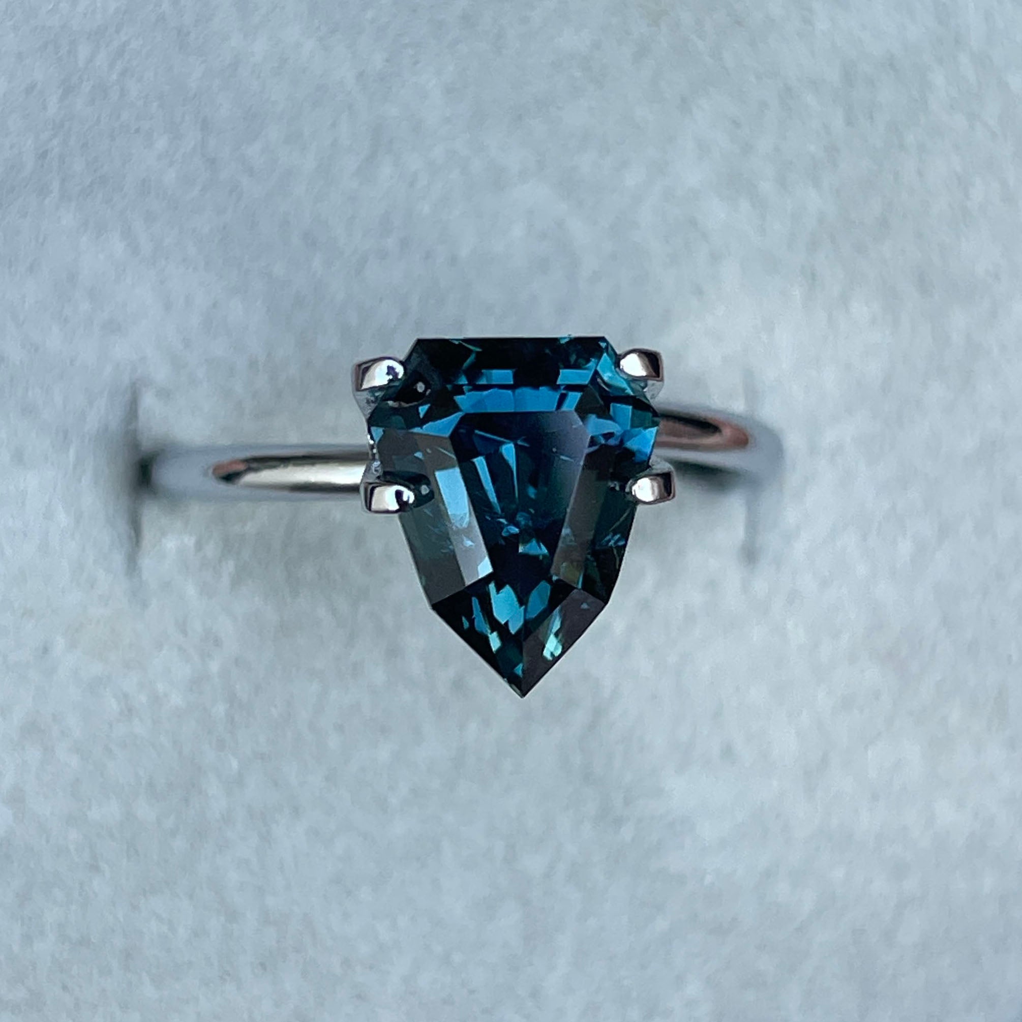 NATURAL TEAL SAPPHIRE SHEILD CUT 3.51