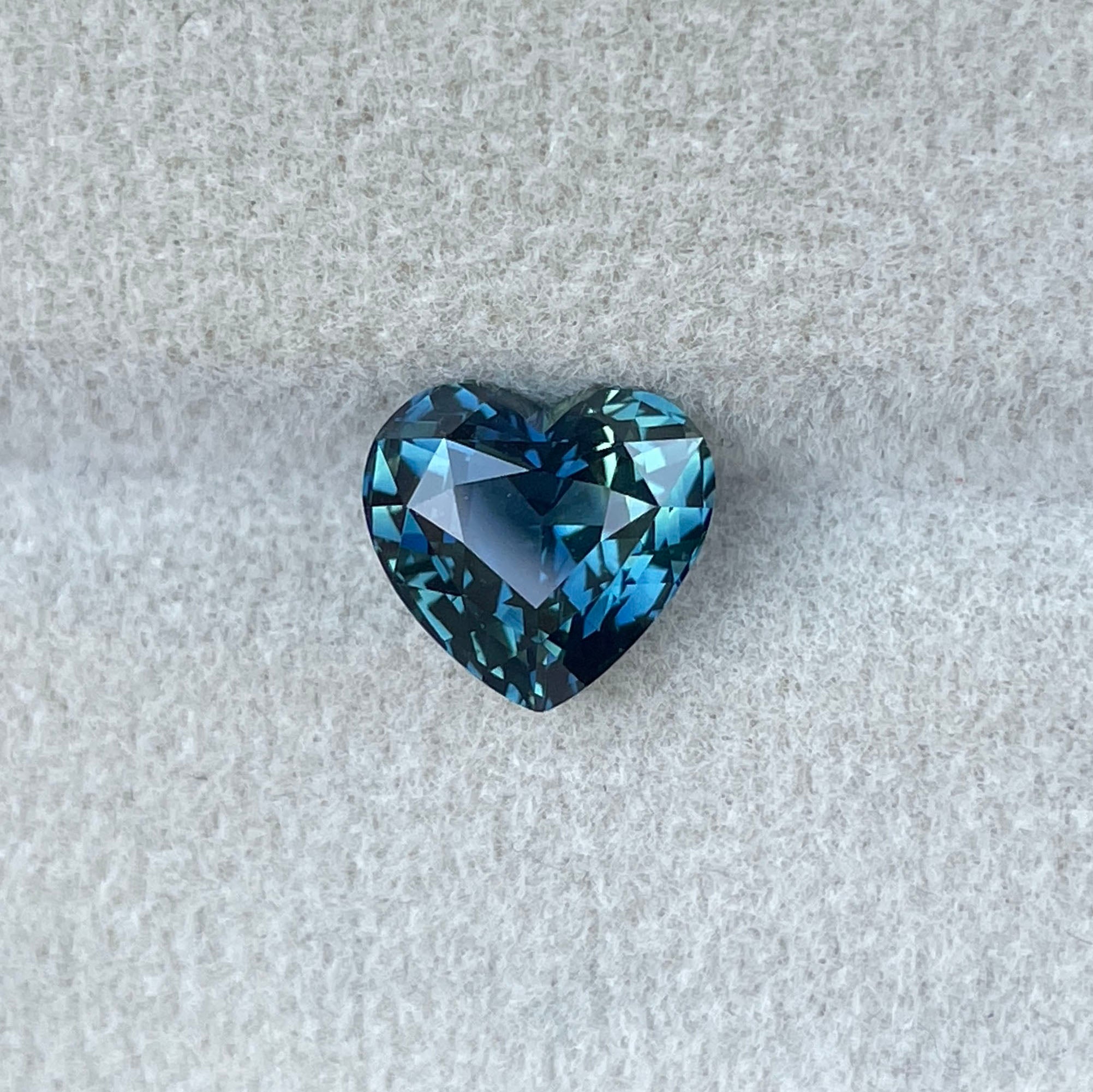 TEAL BLUE GREEN HEART SAPPHIRE 3.08