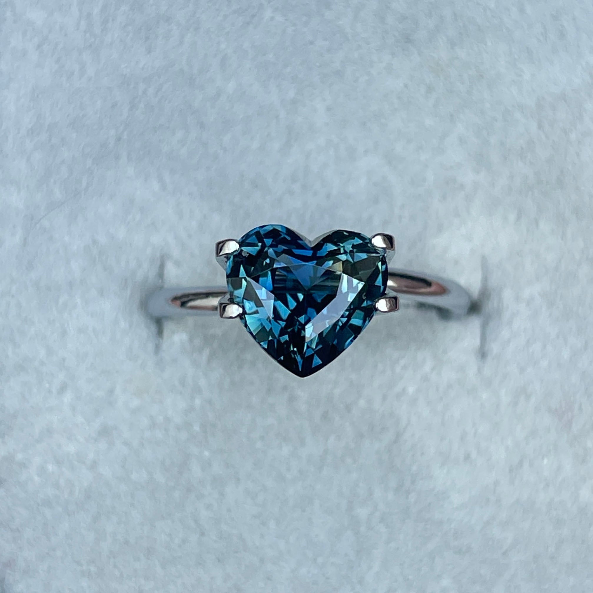 TEAL BLUE GREEN HEART SAPPHIRE 3.08