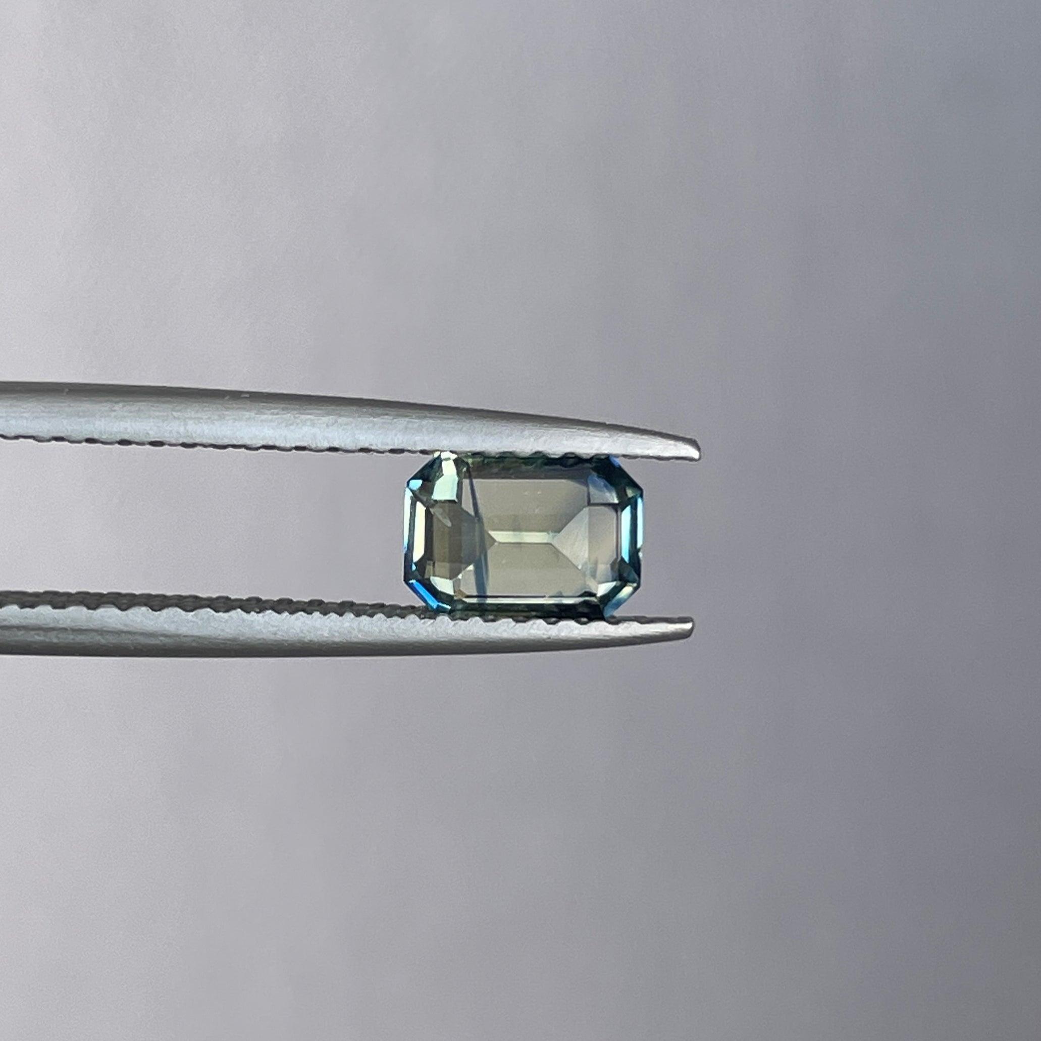 bi coloured parti sapphire