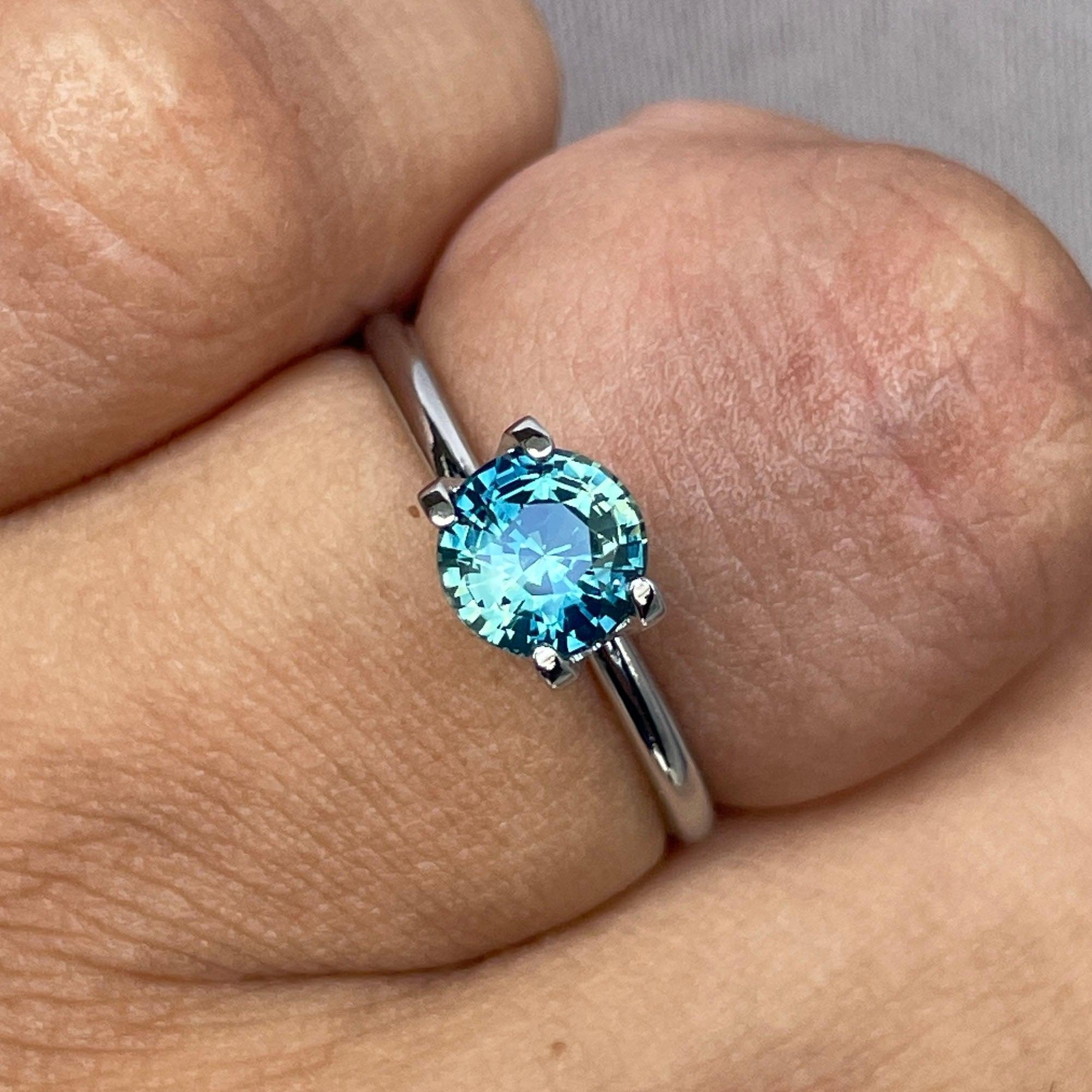 bi coloured parti sapphire