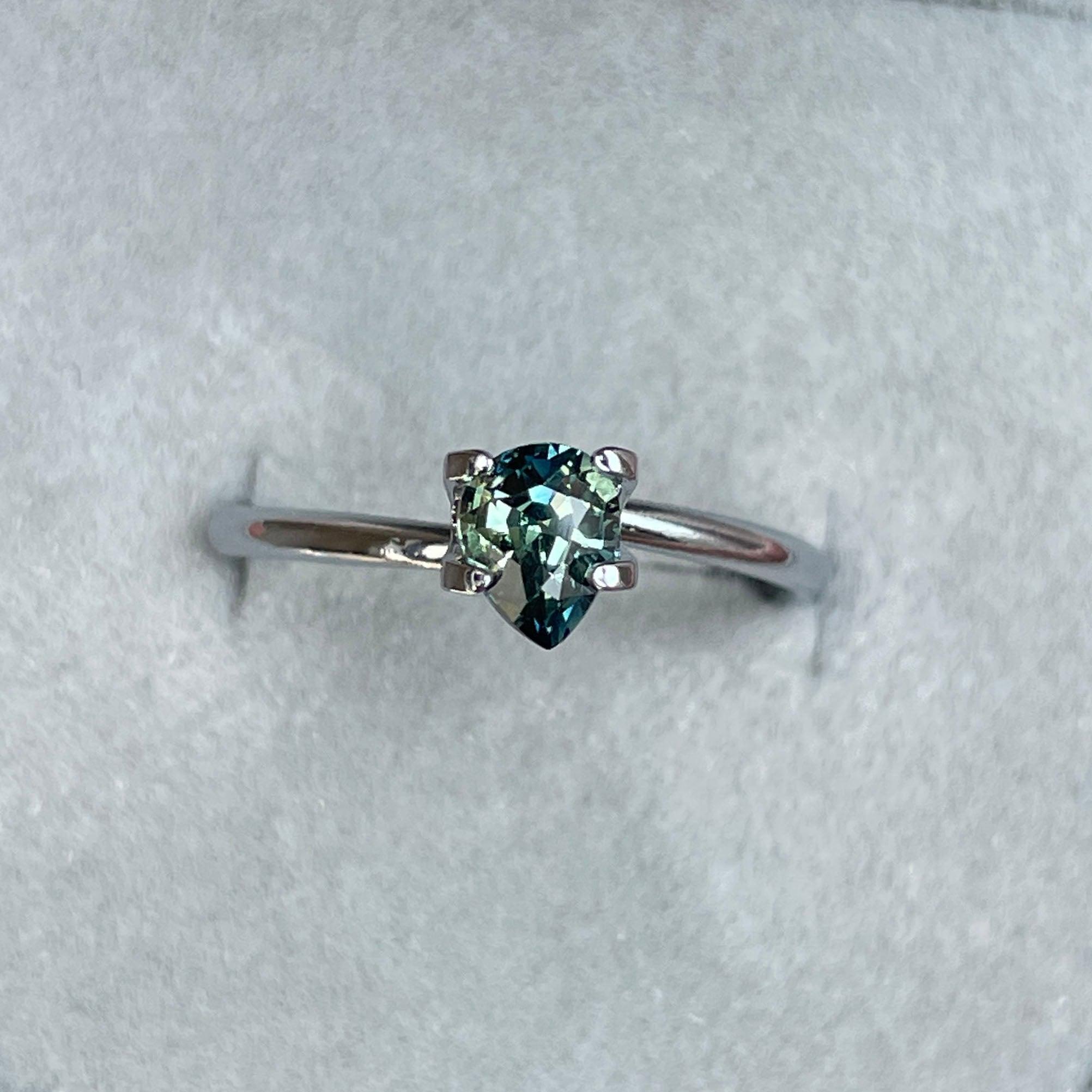 bi coloured parti sapphire