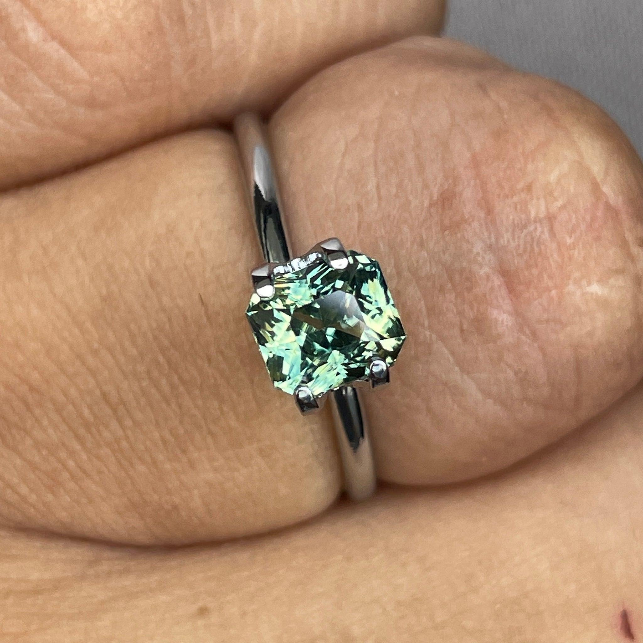 bi coloured parti sapphire