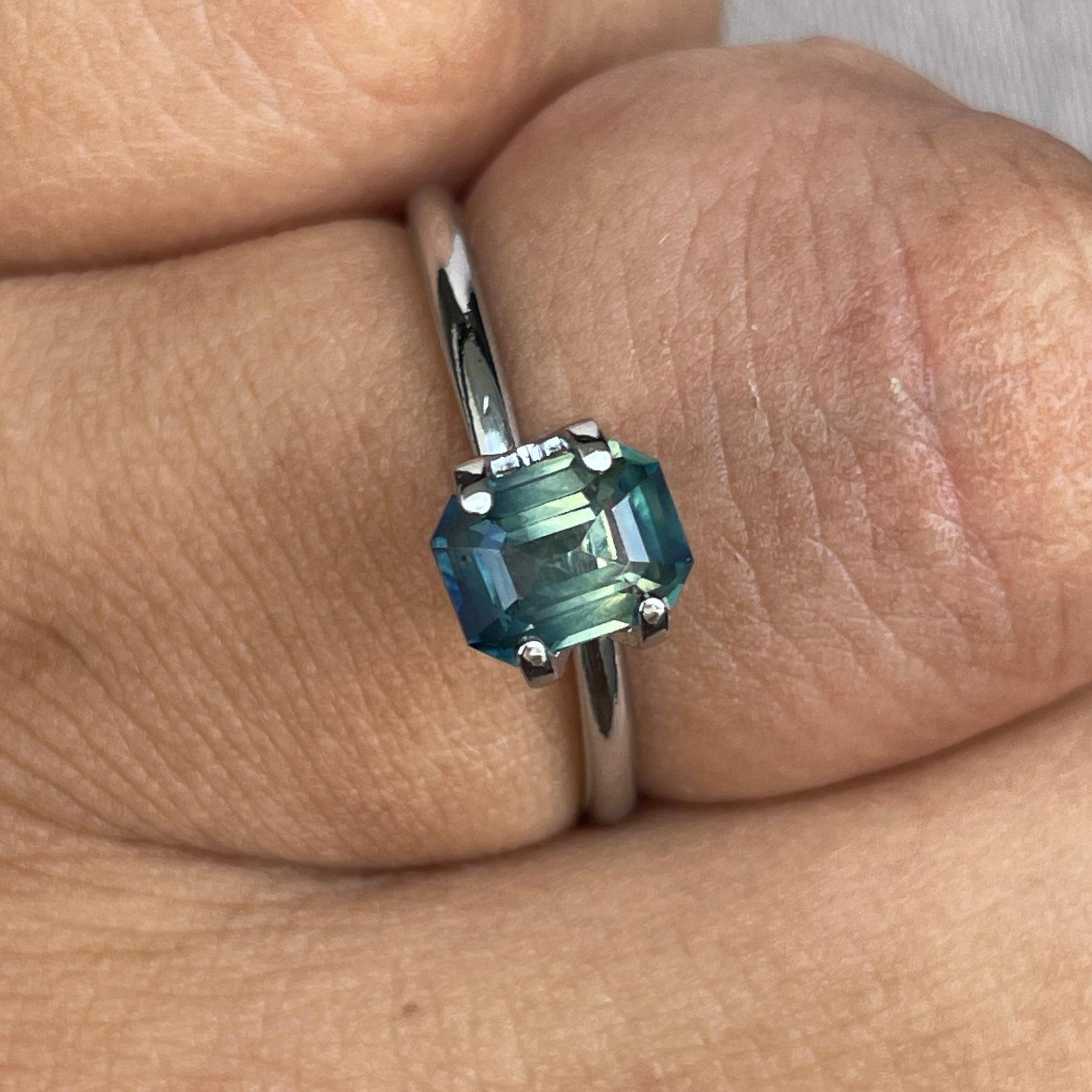 bi coloured parti sapphire