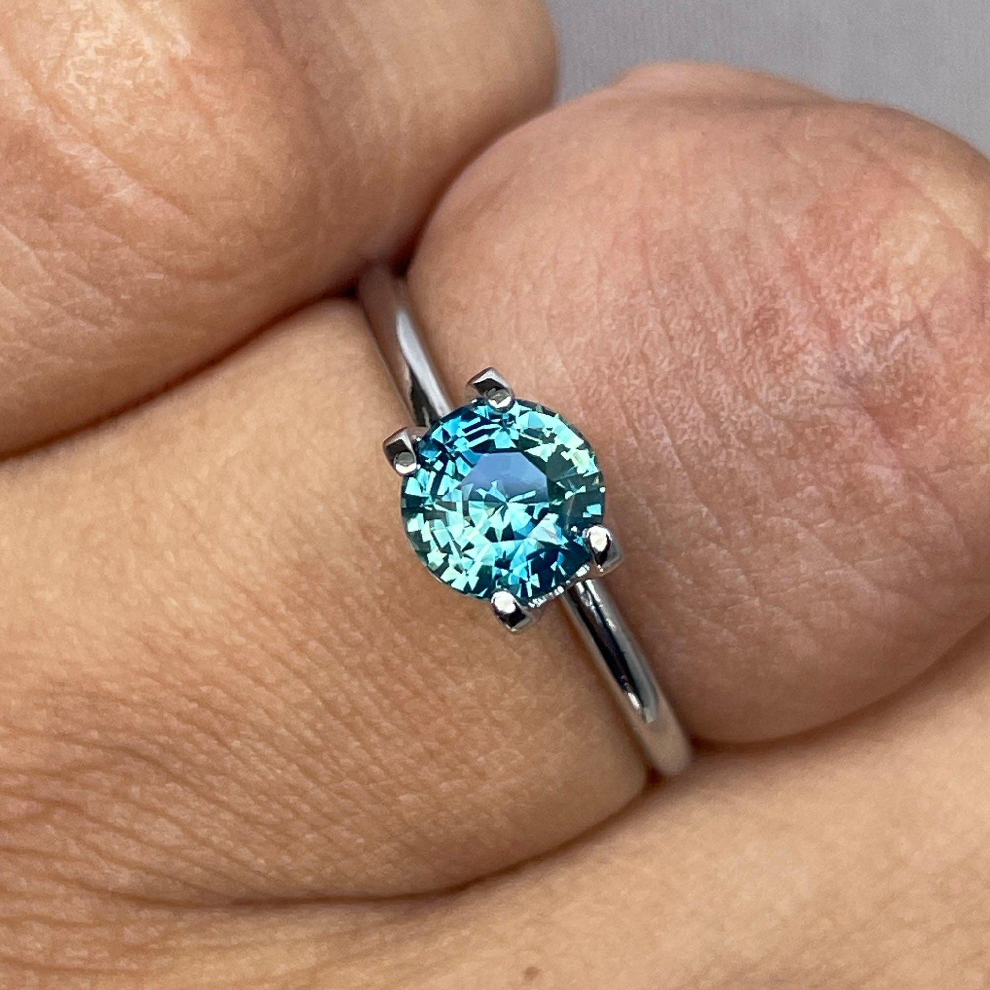 bi coloured parti sapphire