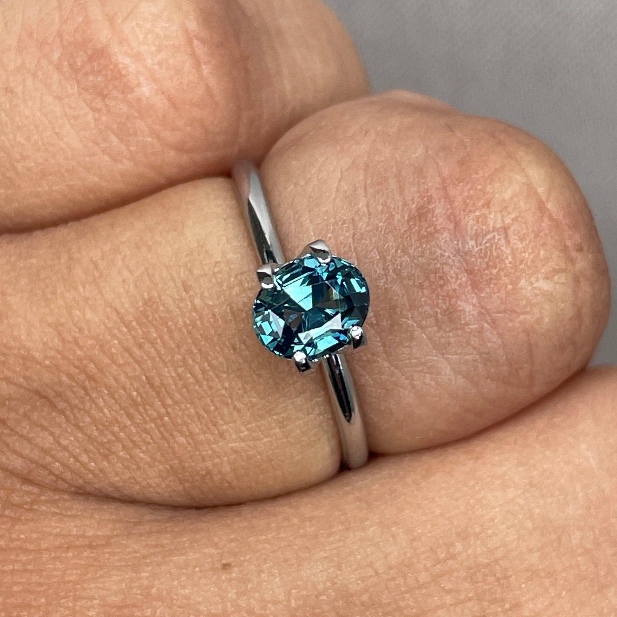 blue green sapphire
