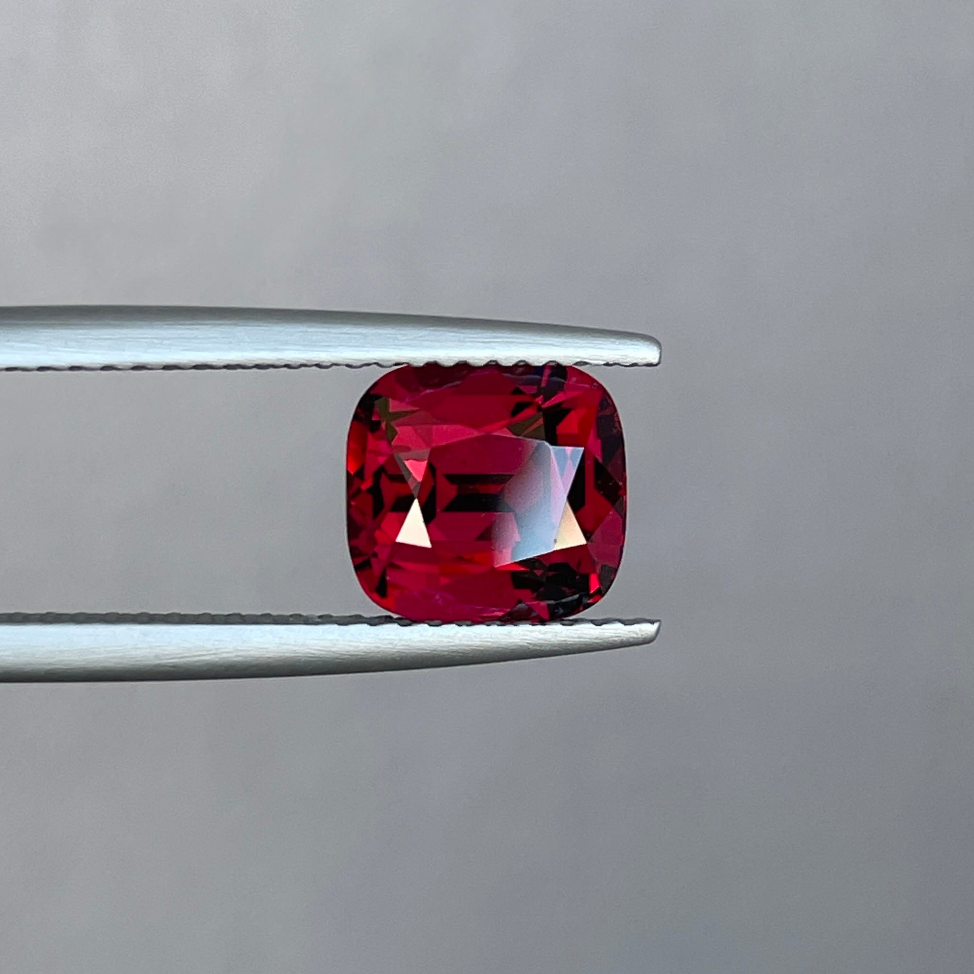 garnet red cushion cut 3.38