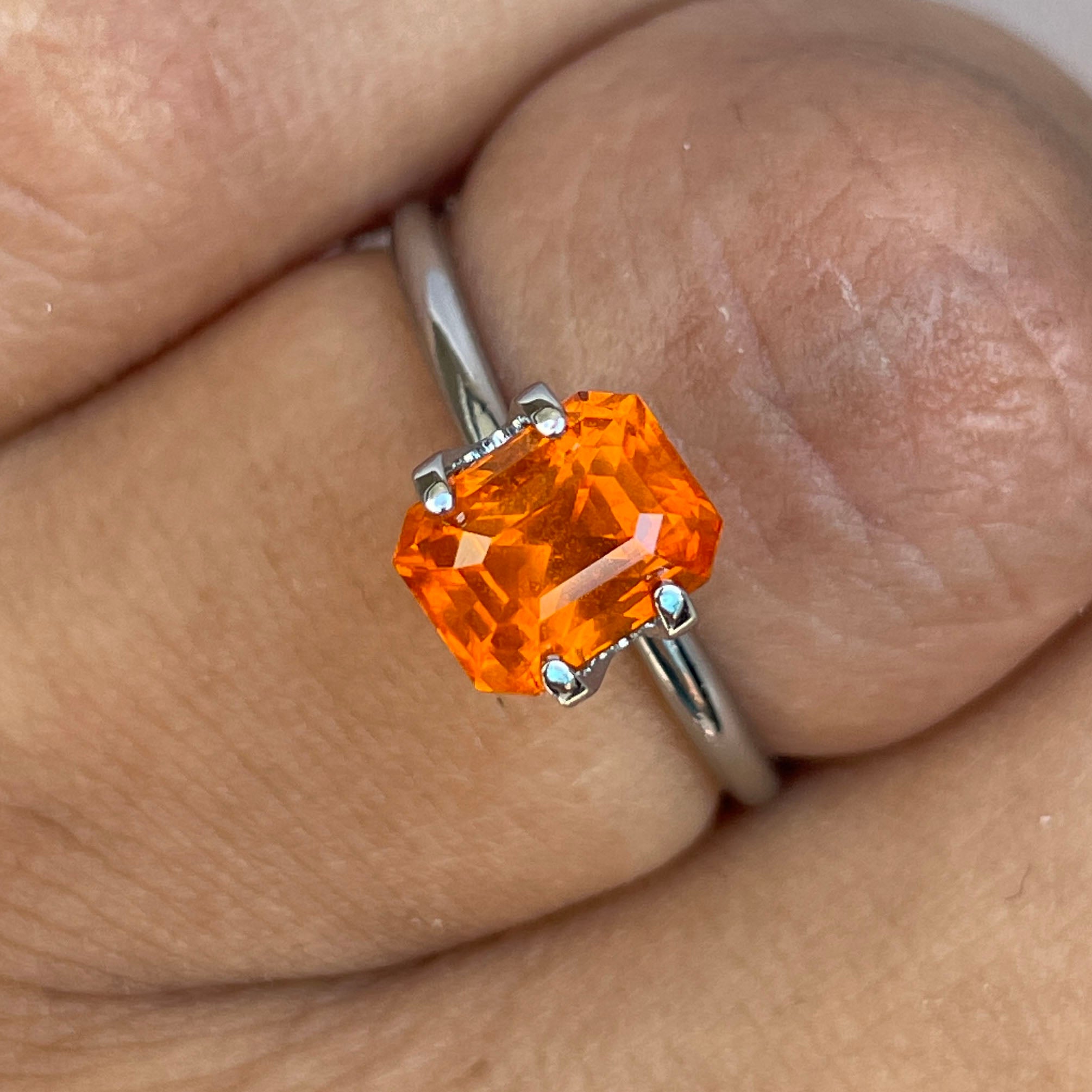 natural garnet emerald 2.68