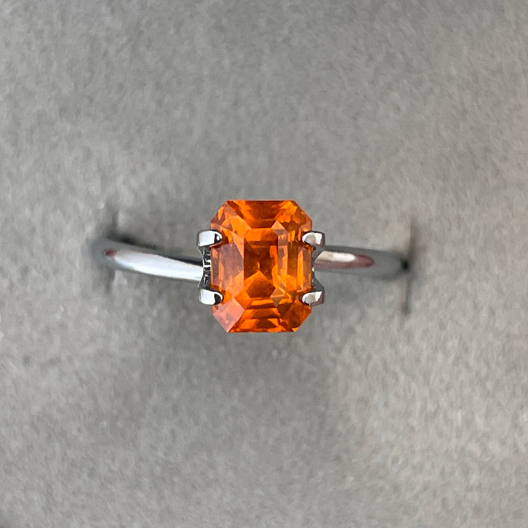 natural garnet emerald 2.68